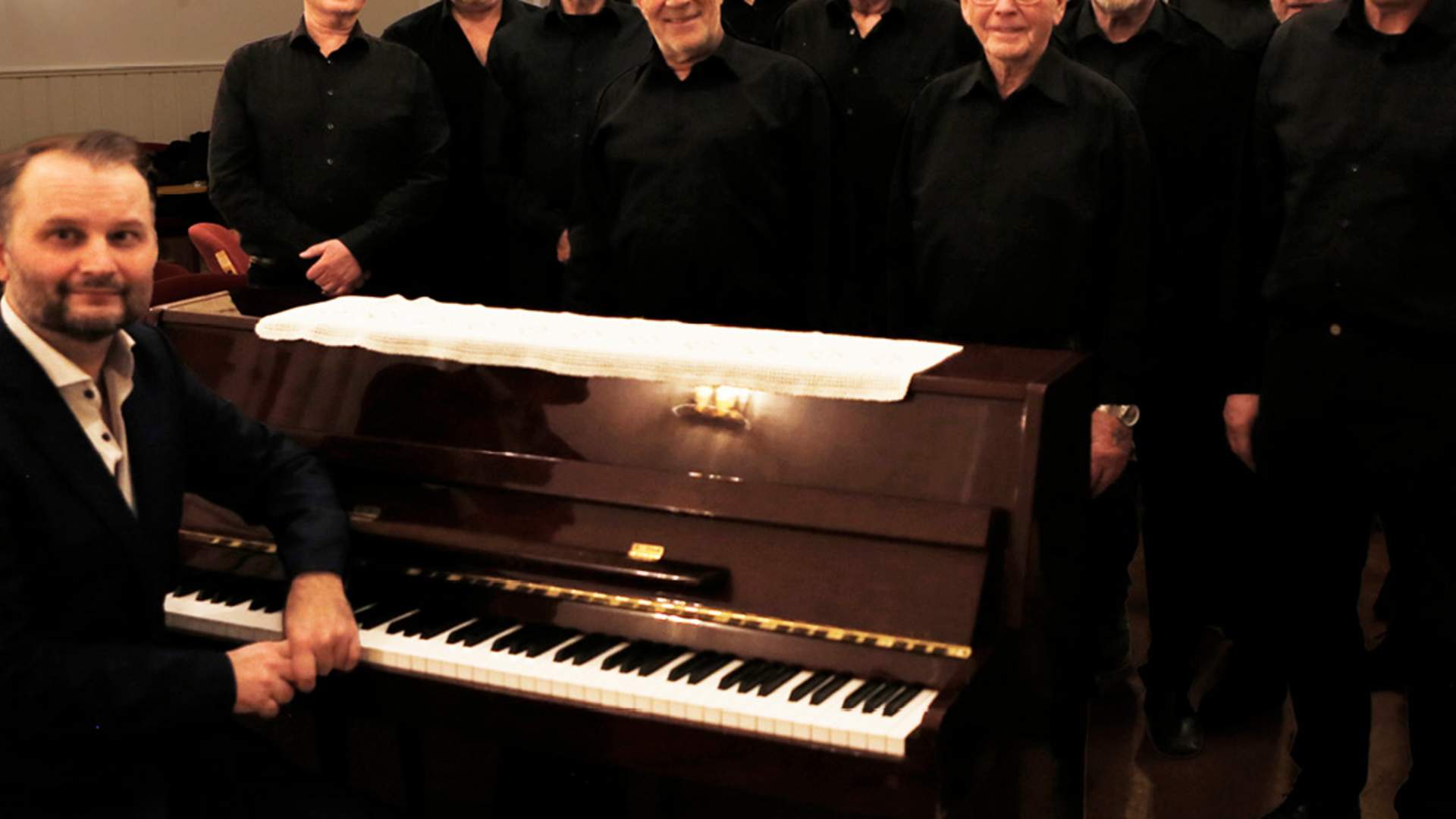 Hurrahølet Mannskor