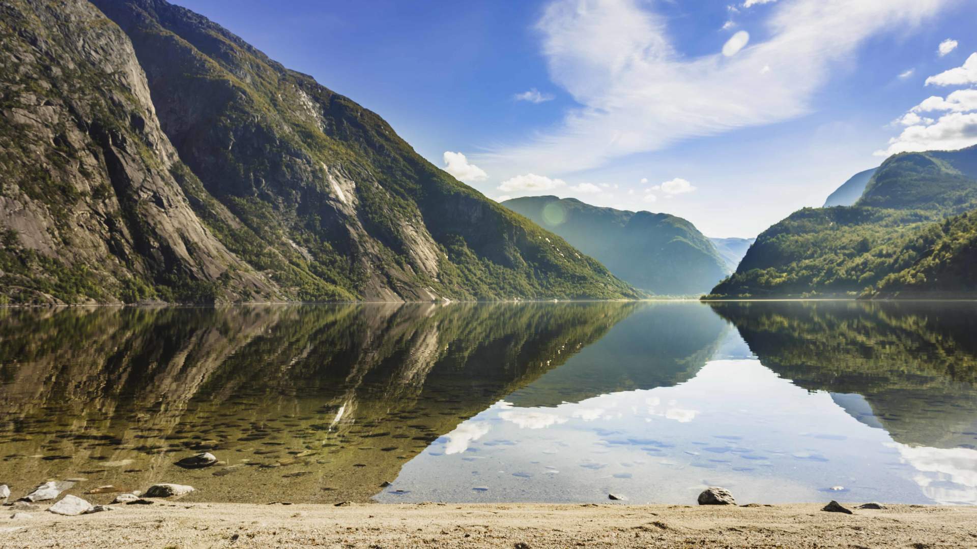 Eidfjordvatnet av Meng Tian - web