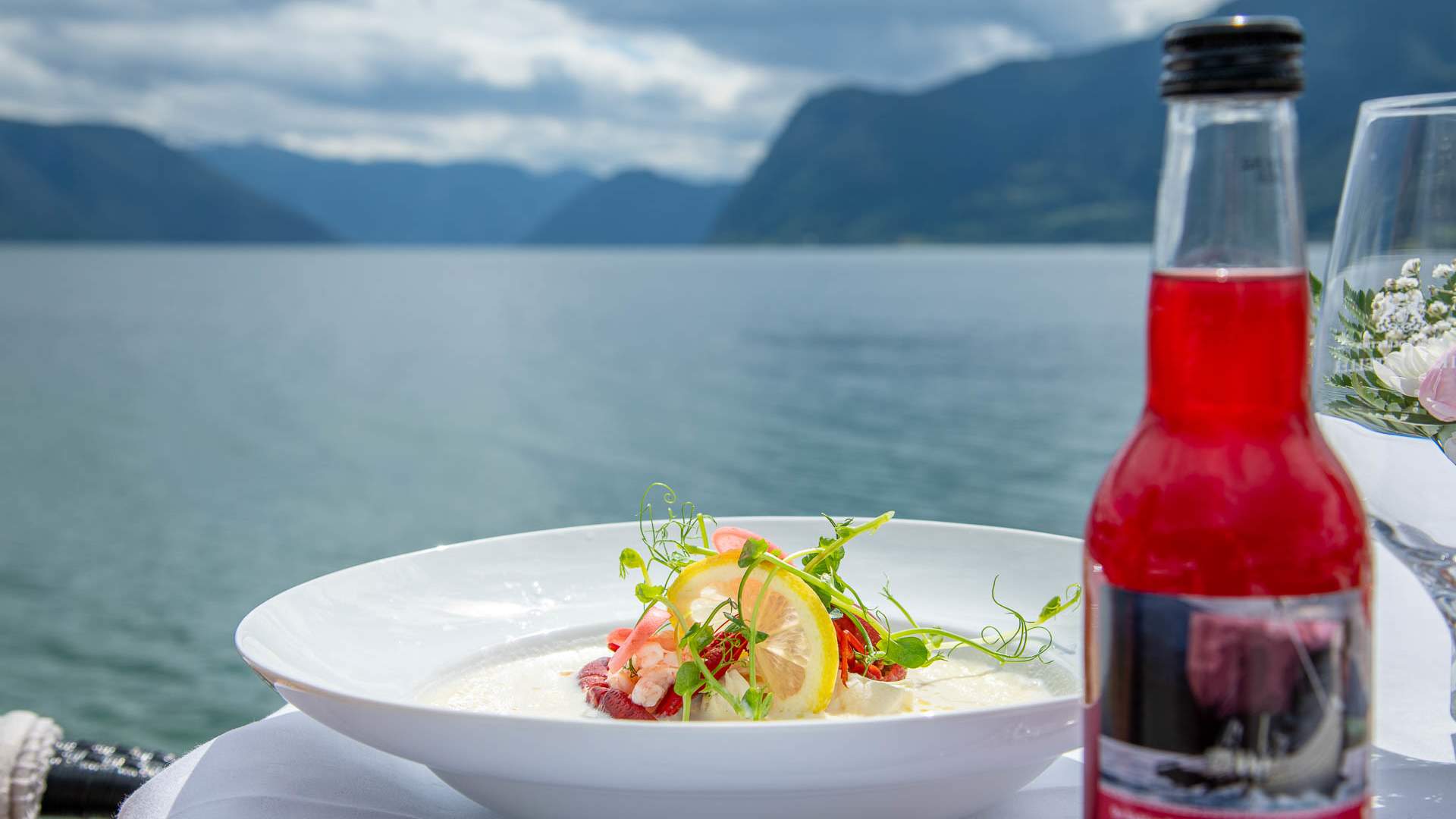 Leikanger FjordHotel Restaurant