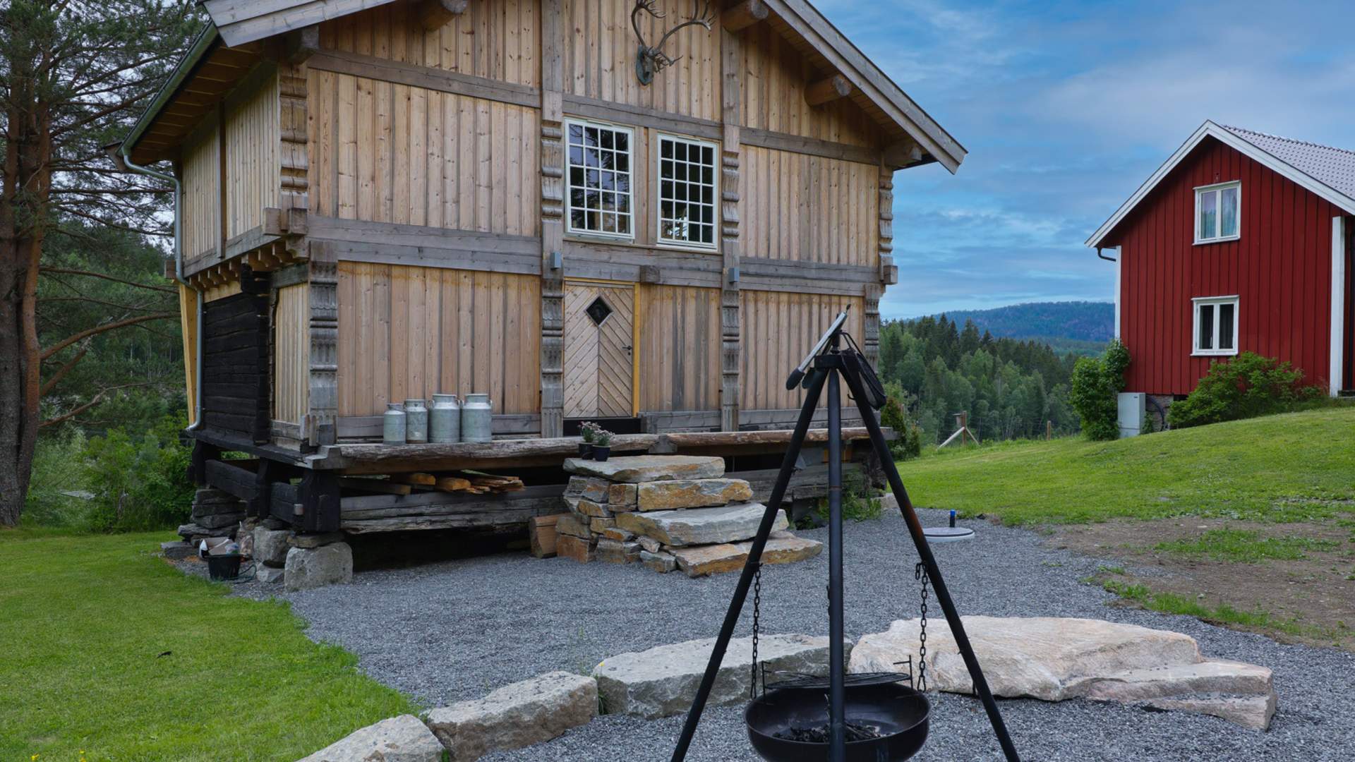 Hjortehagen stabburet uteplass