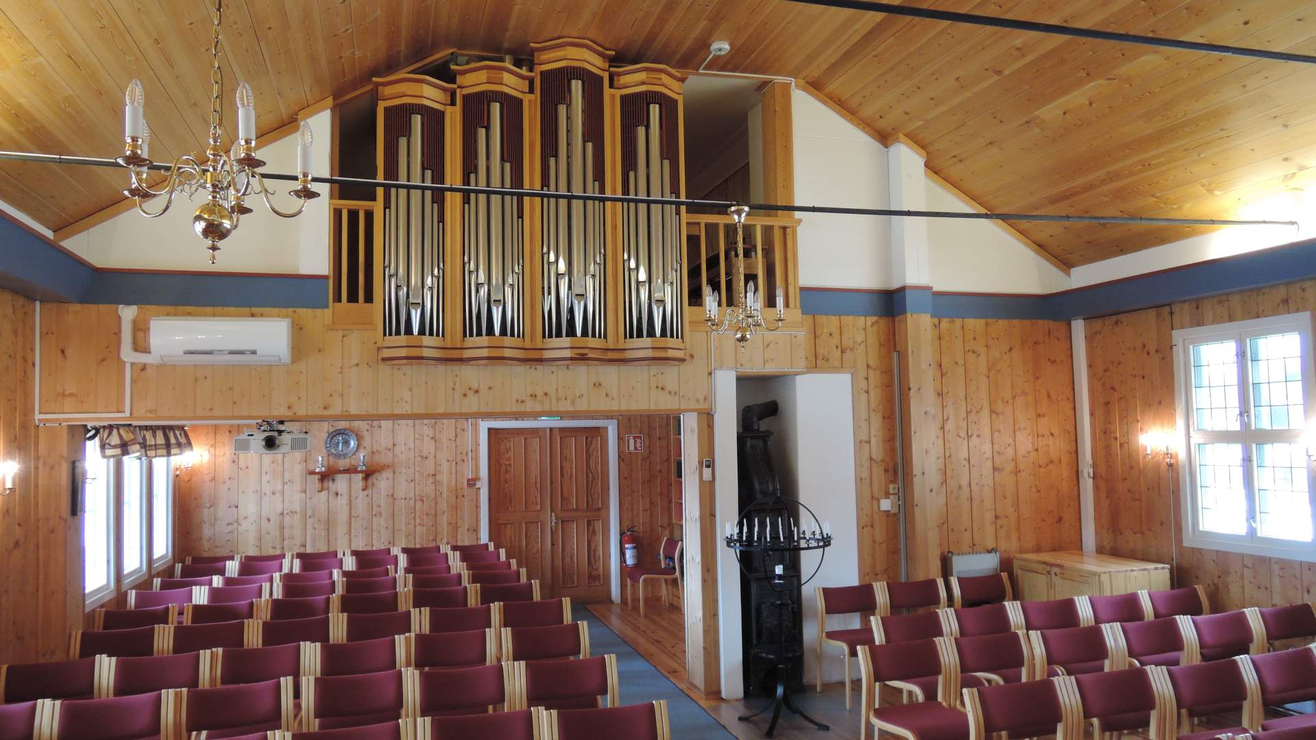 Fjellgardane kyrkje