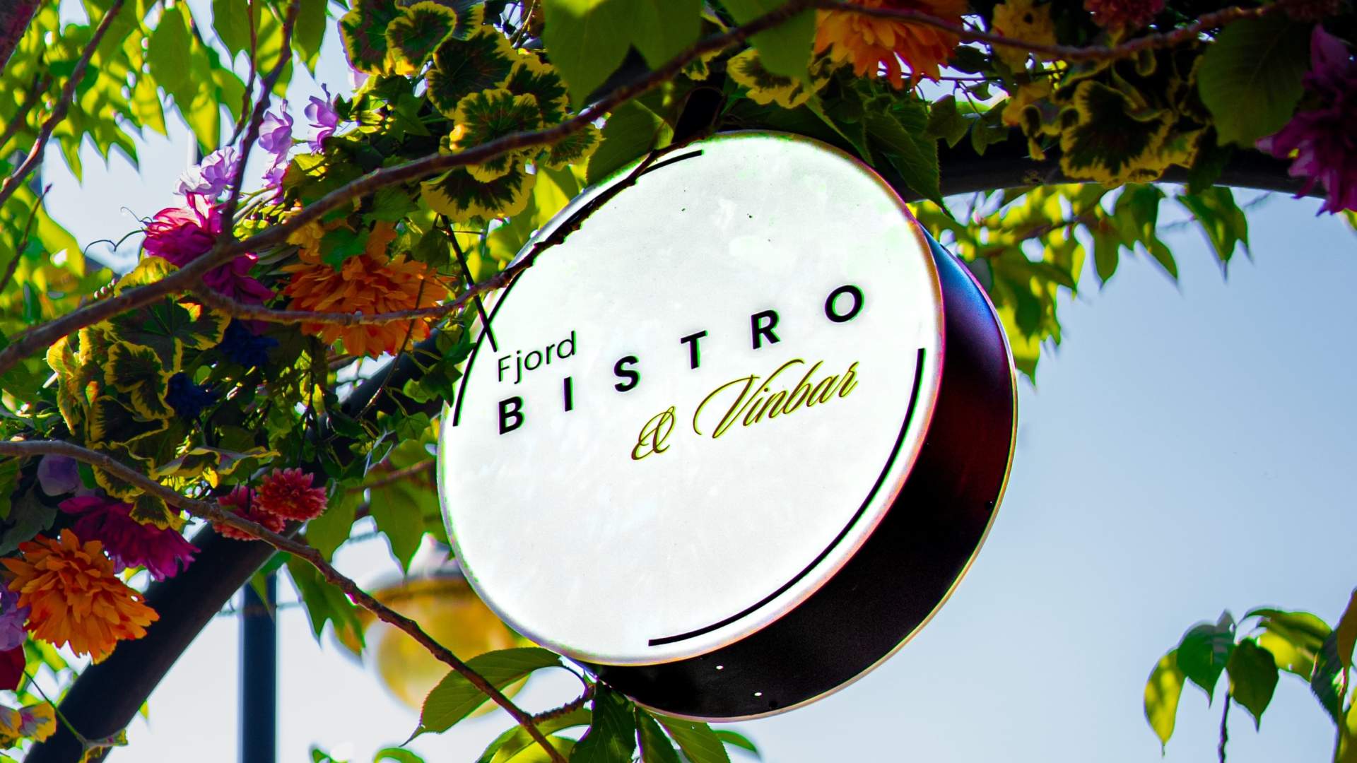 Fjord Bistro logoskilt_crop