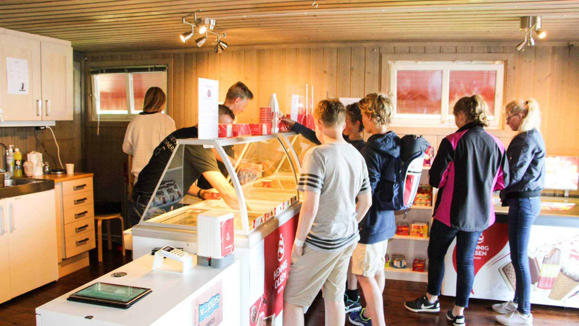 Flekkerøy Kiosk & Isbar