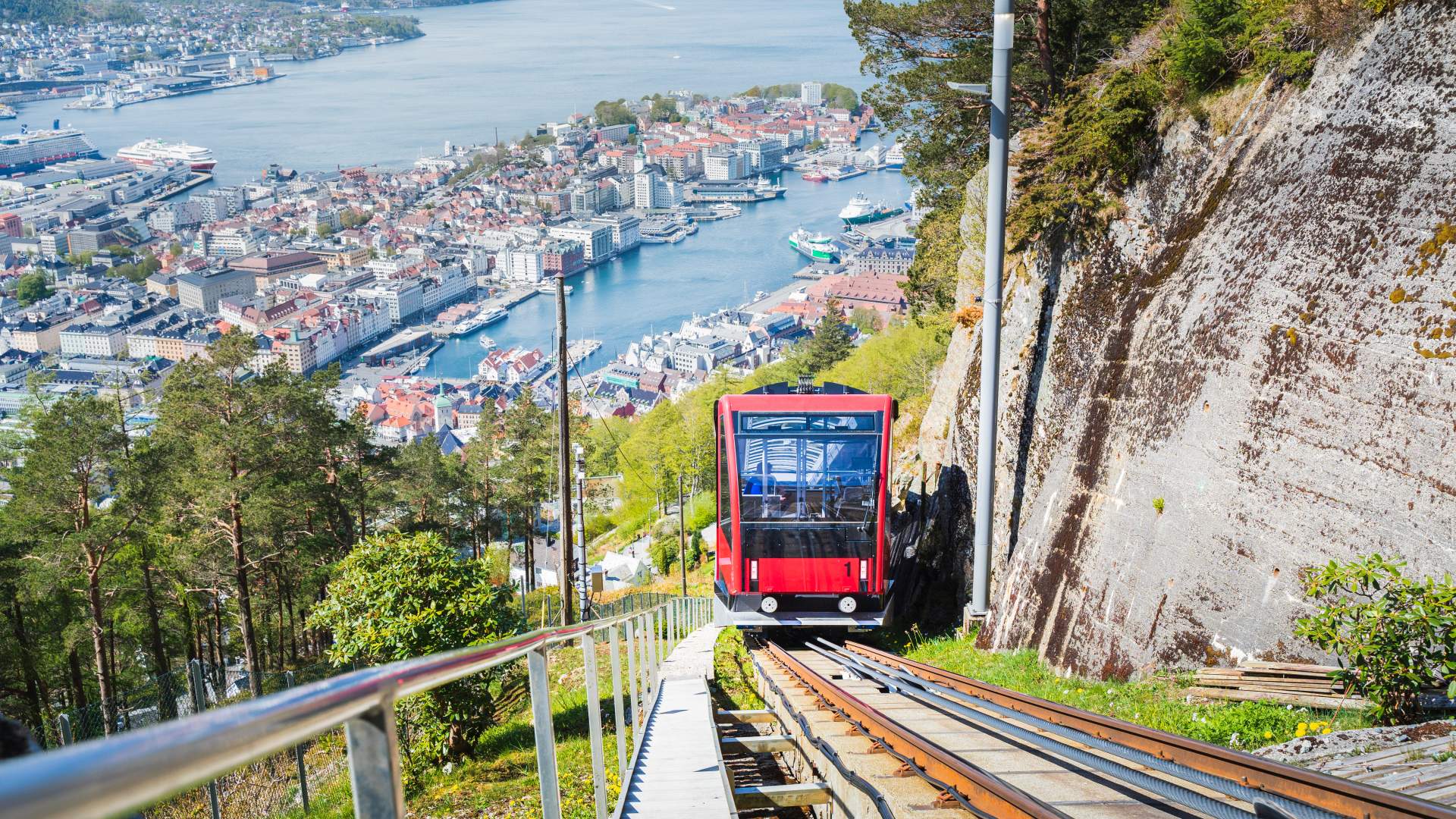 Floibanen_i_Bergen_bg07437_Foto_Casper_Steinsland