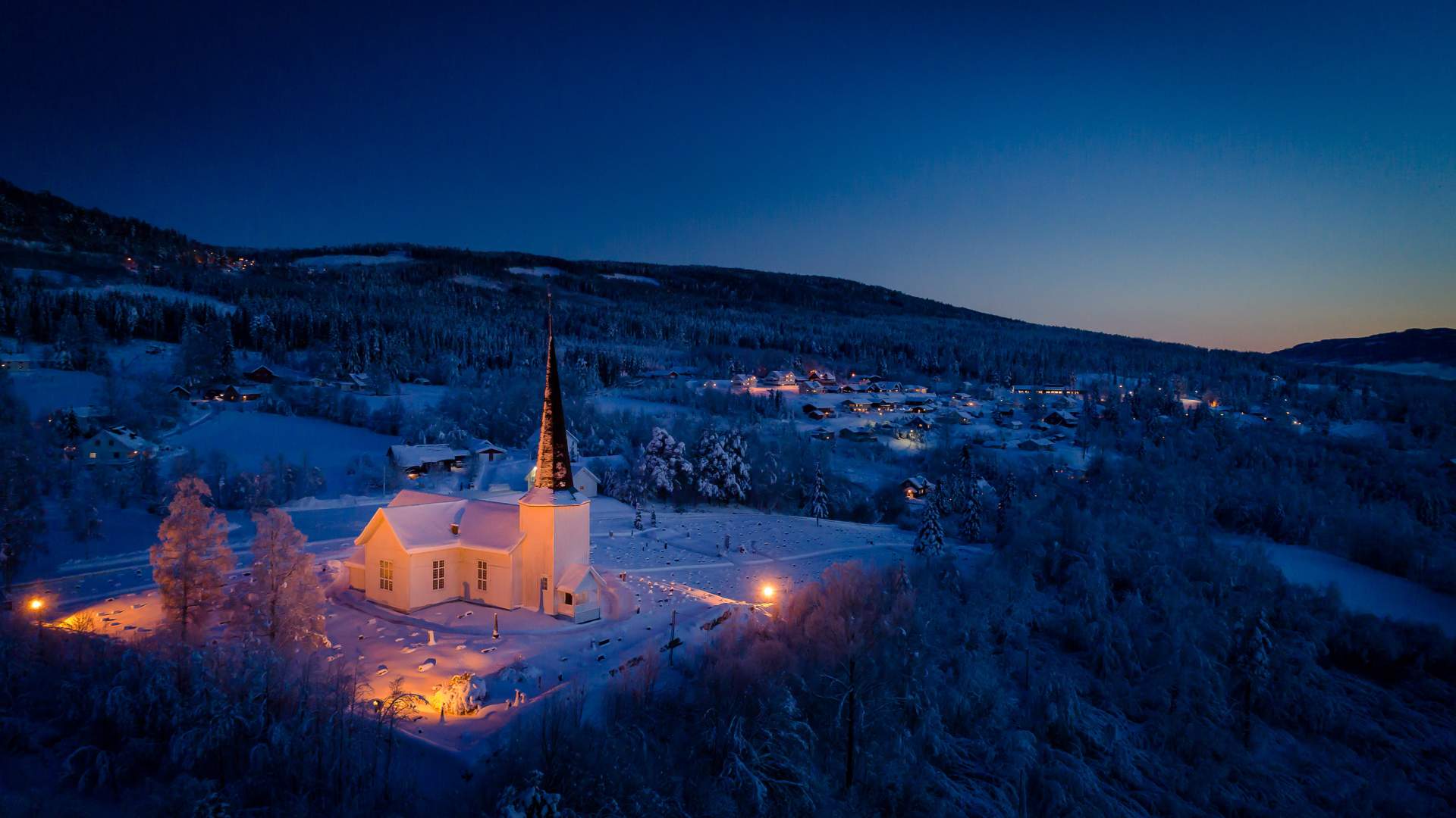 Fluberg kirke i Søndre Land