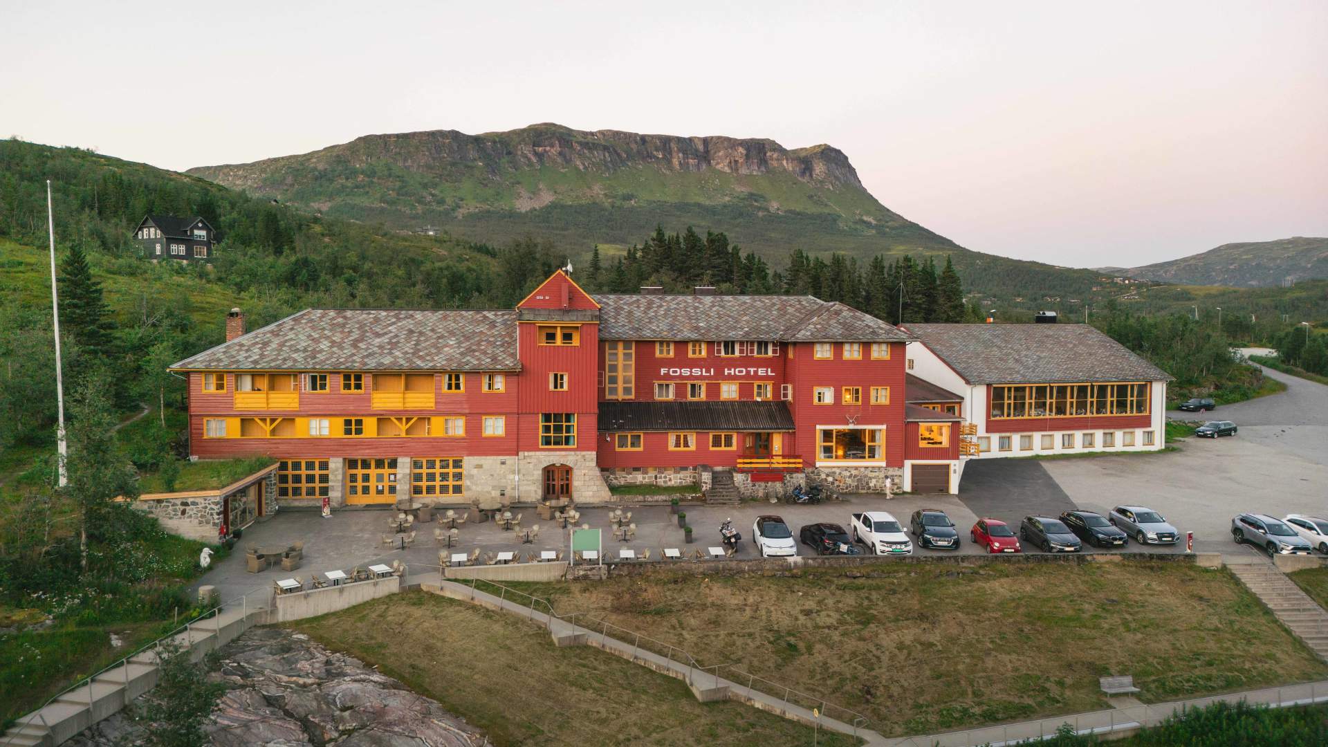 Fossli Hotel Juli 25 av Heidi Kvamsdal