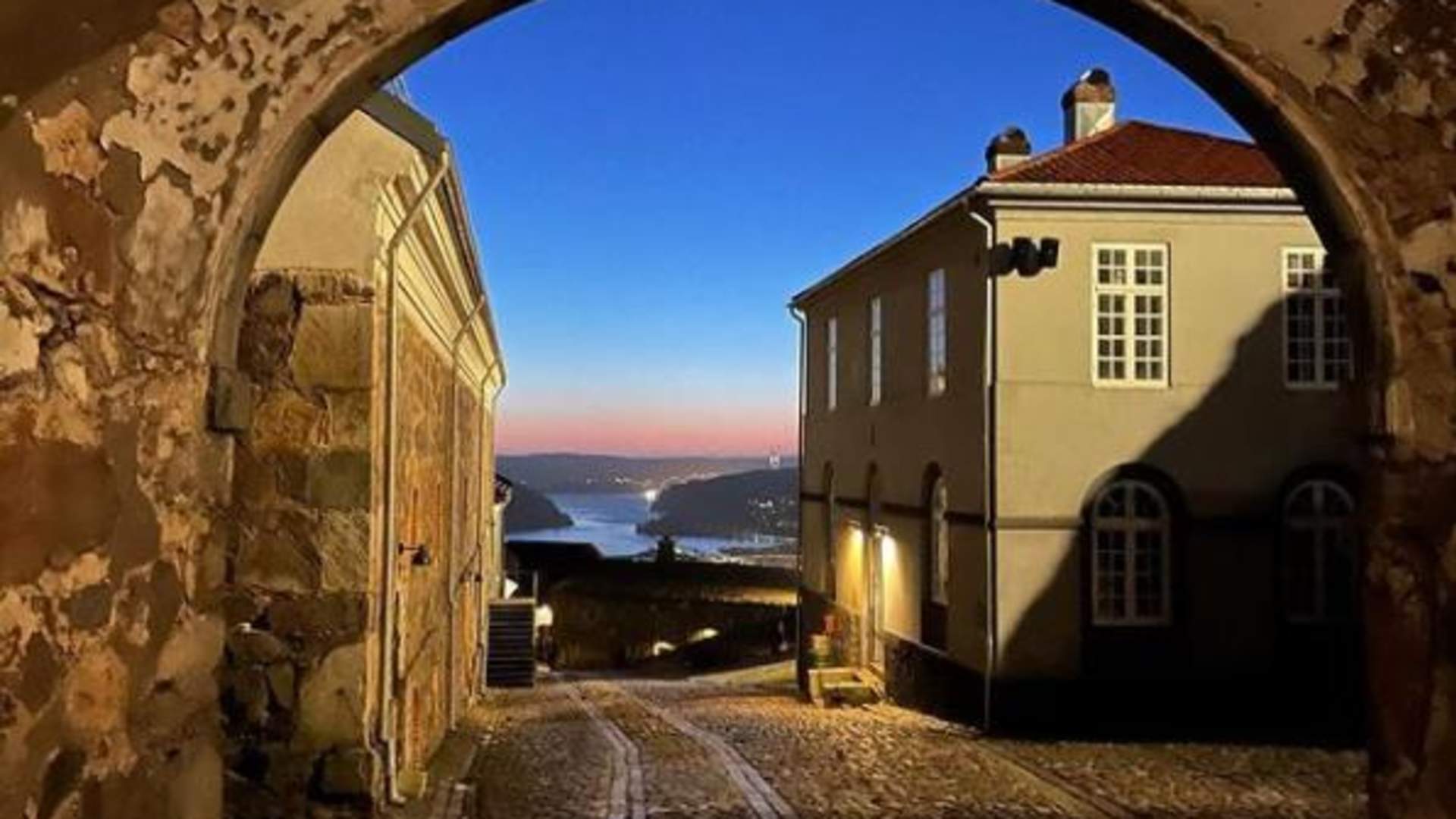 Fredriksten festning_natt