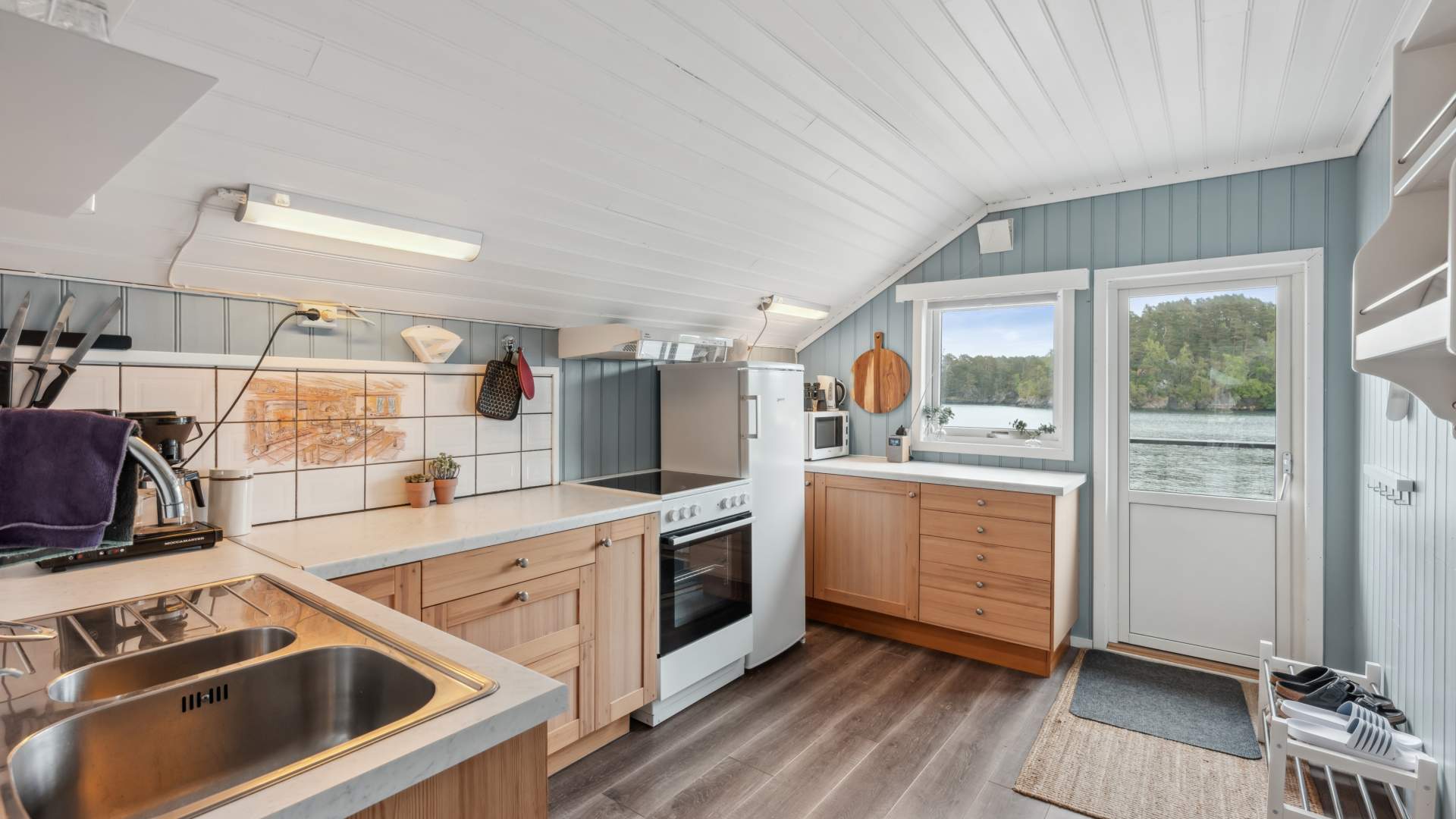 Furiholmen_kitchen_01