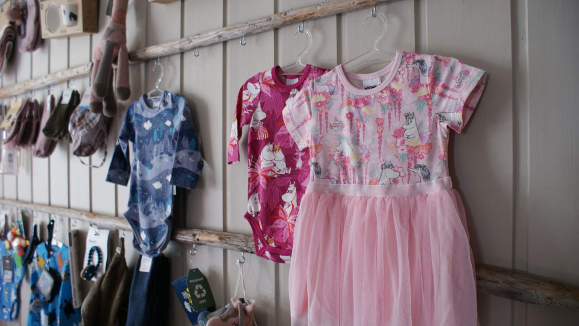 Fyresdal_Manufaktur-Leker_klær