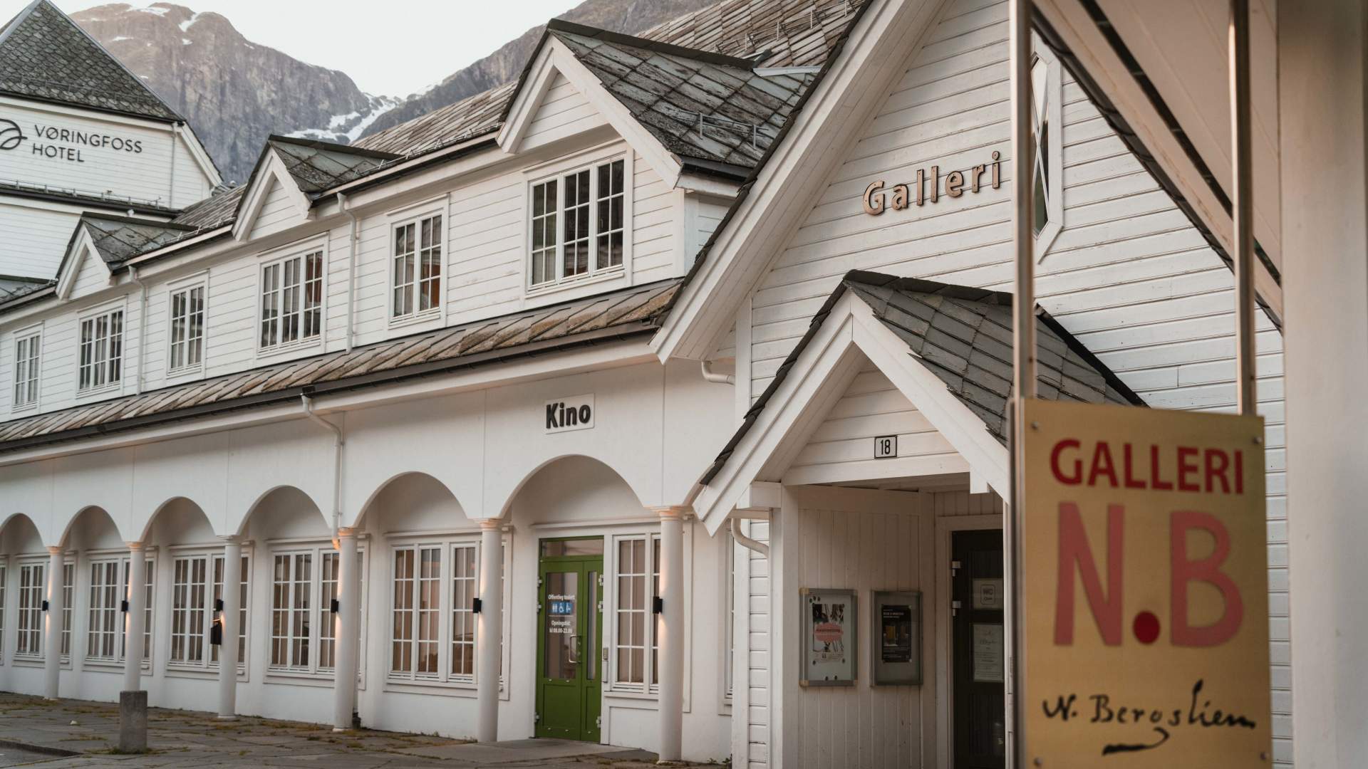 Galleriet ute av Heidi Kvamsdal 2