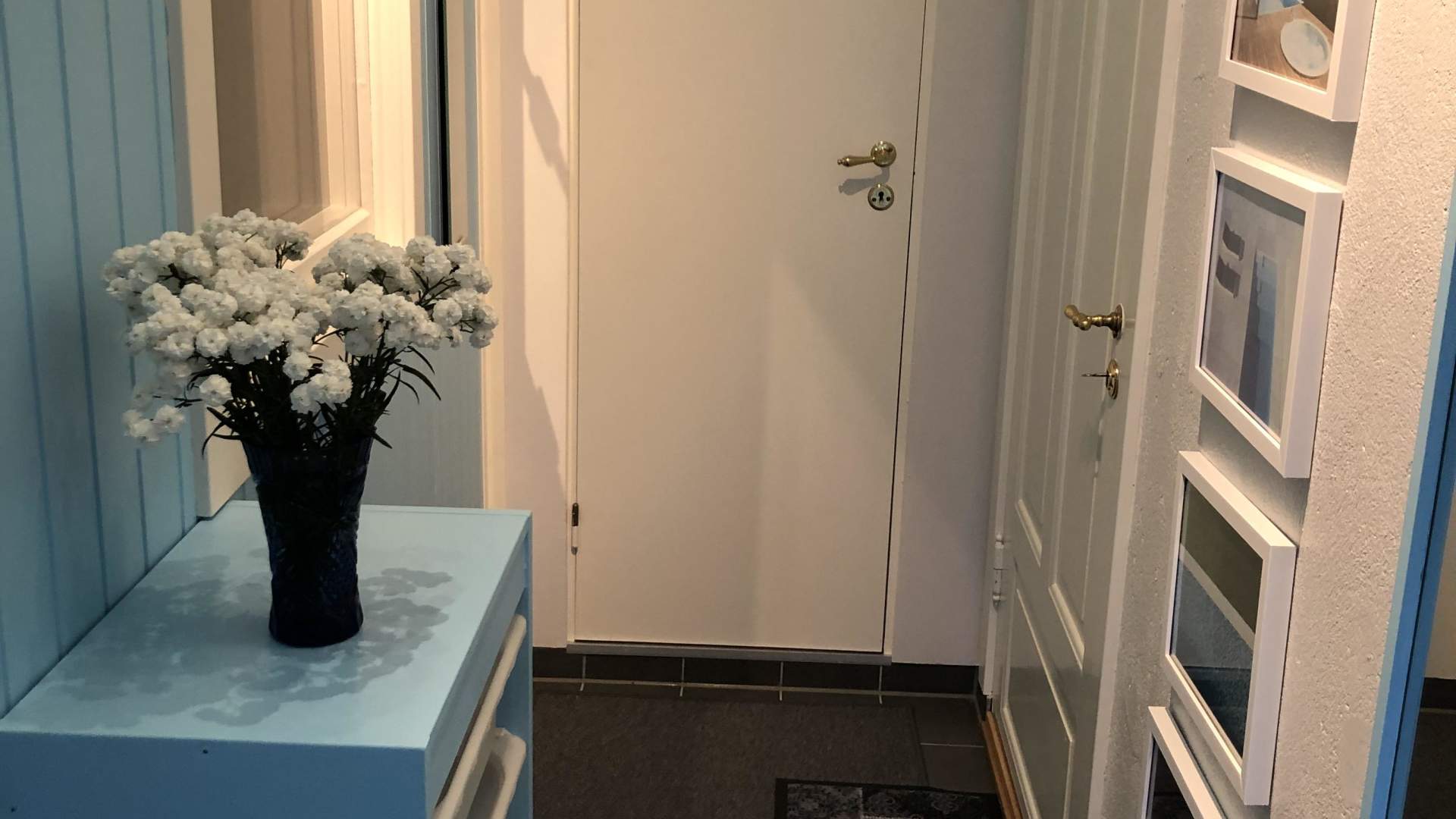 Gang til WC, kjøkken og bad
