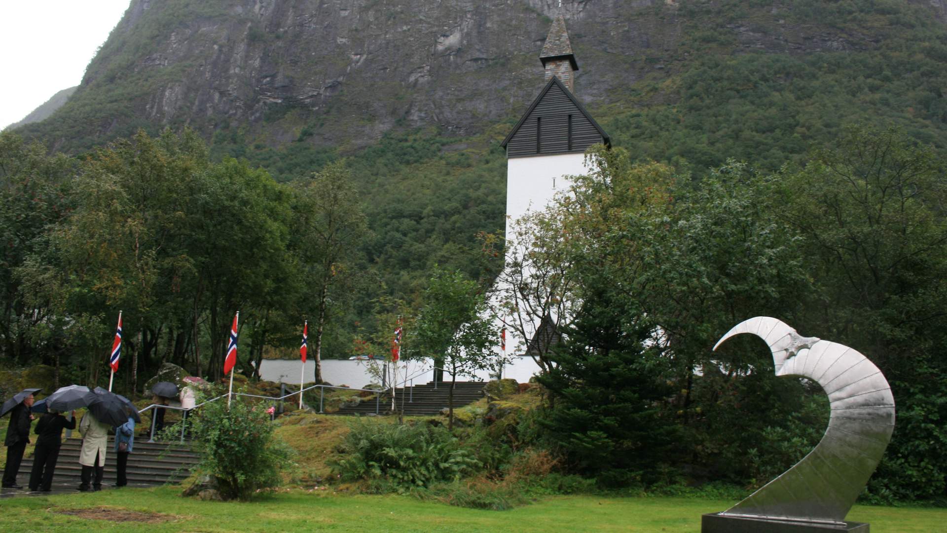 Høyanger Kyrkje