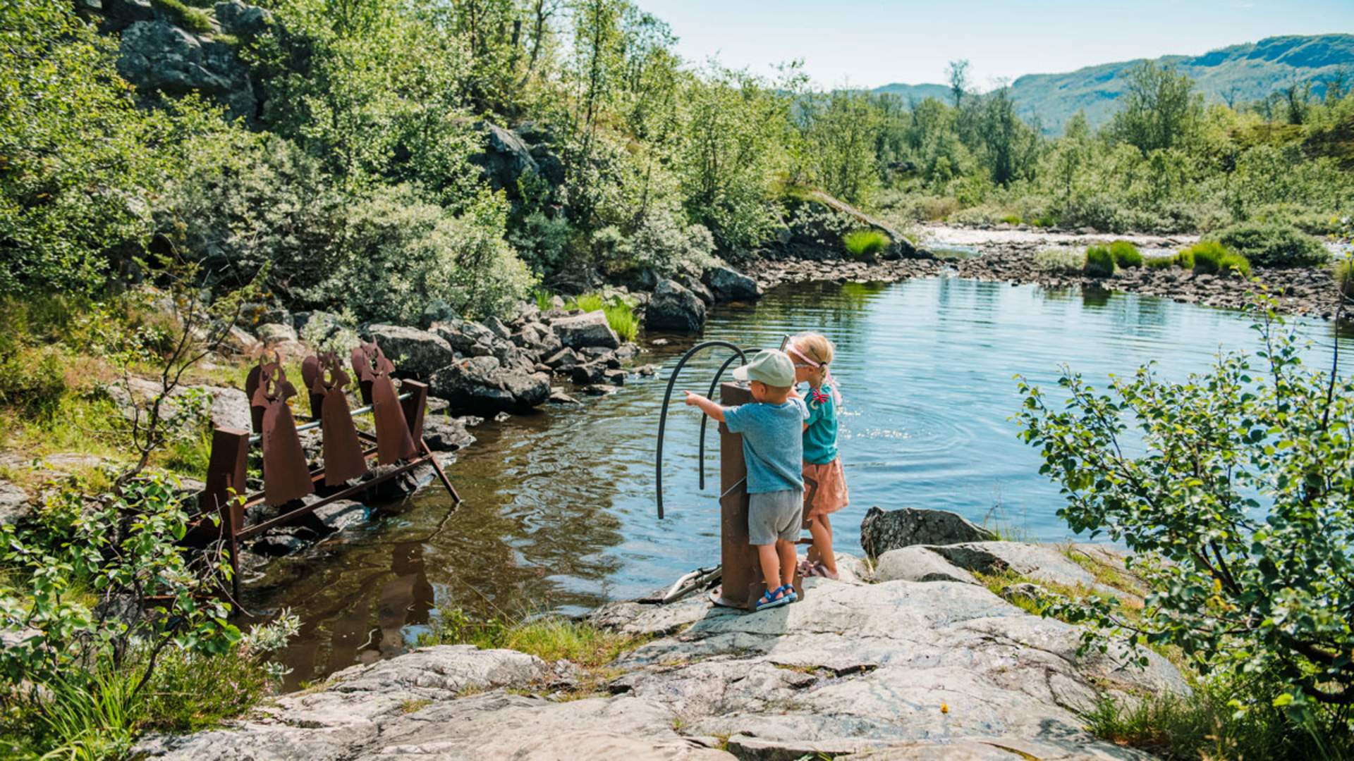 Haukeli_sommer_Vasseventyret_barn-leker-2