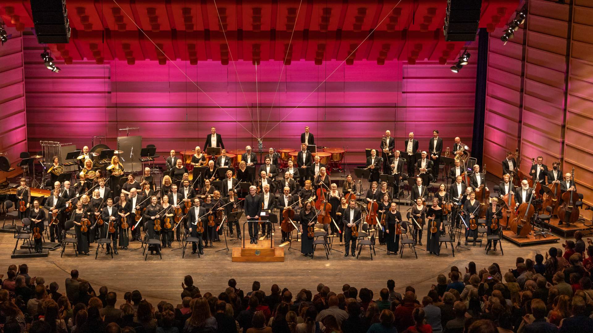 Hele orkesteret med Edward Gardner I