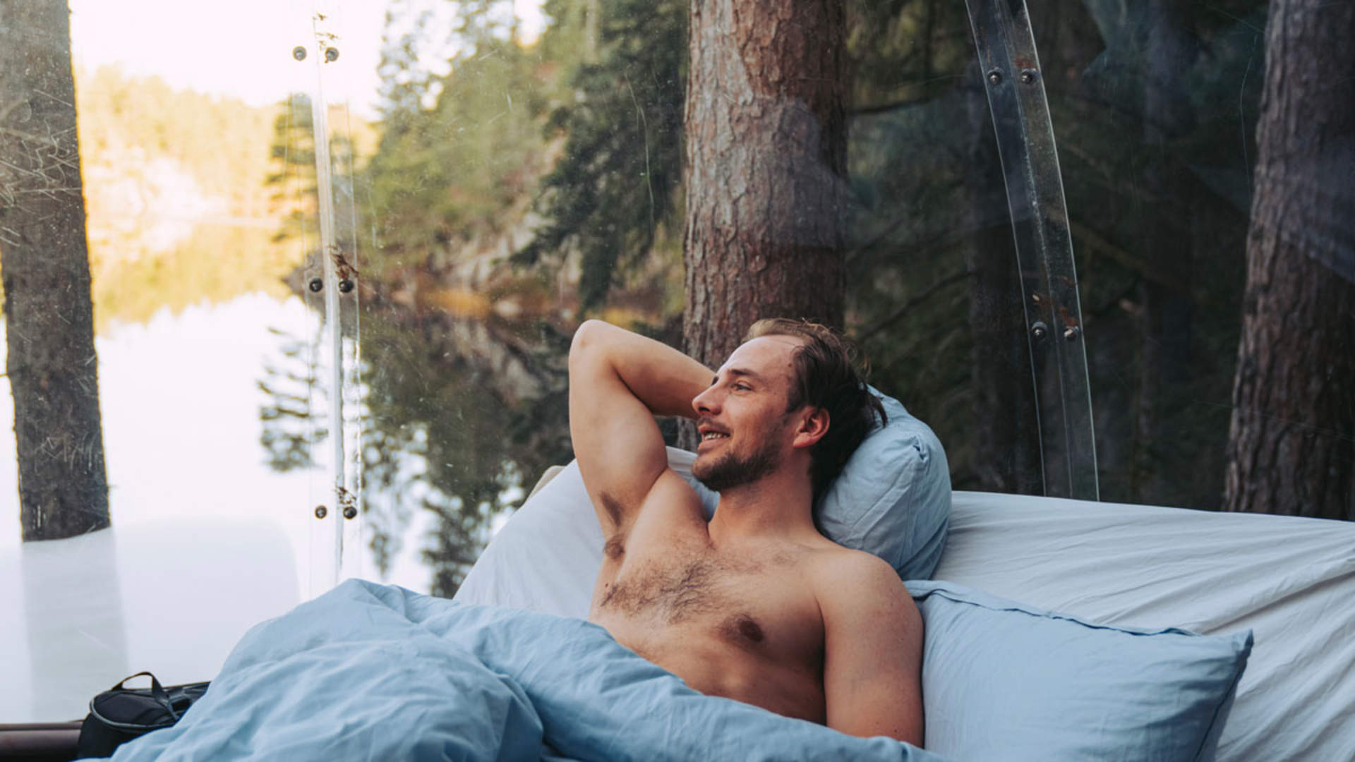 Helgeroa_glassiglo-utsikt-fra-seng