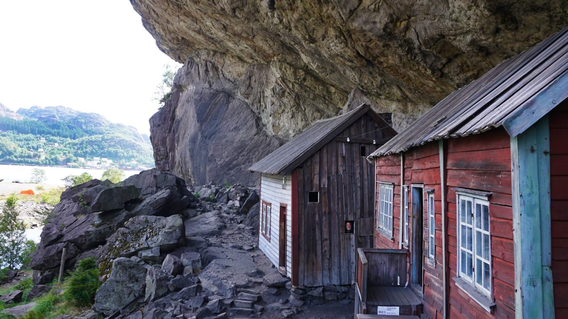 Helleren in Jøsssingfjord