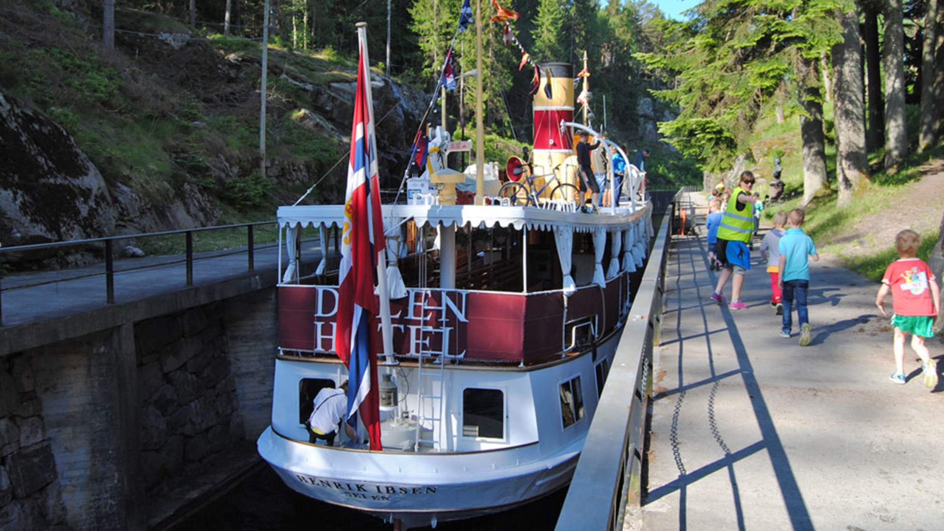 Løveid sluser