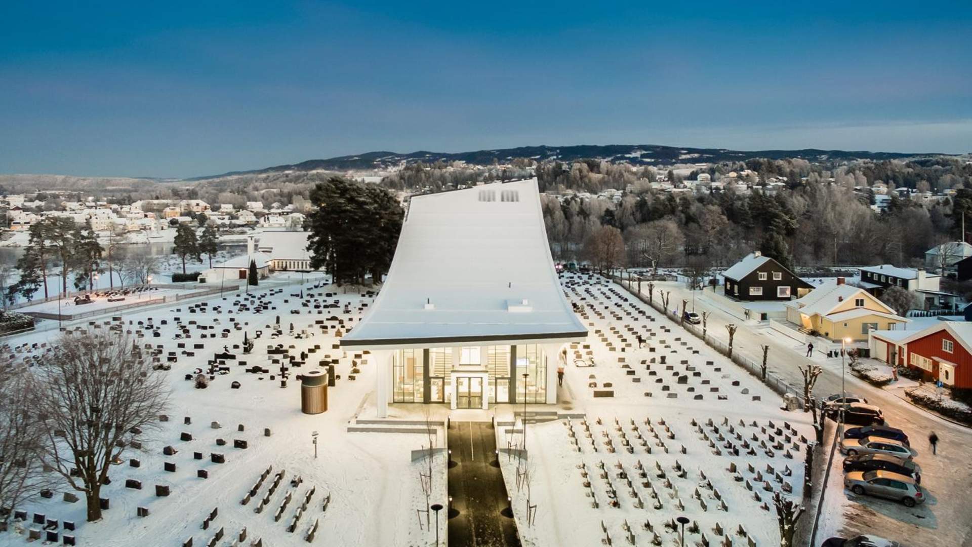 Hoenefoss-Kirke_fp_proj_slide_img-1