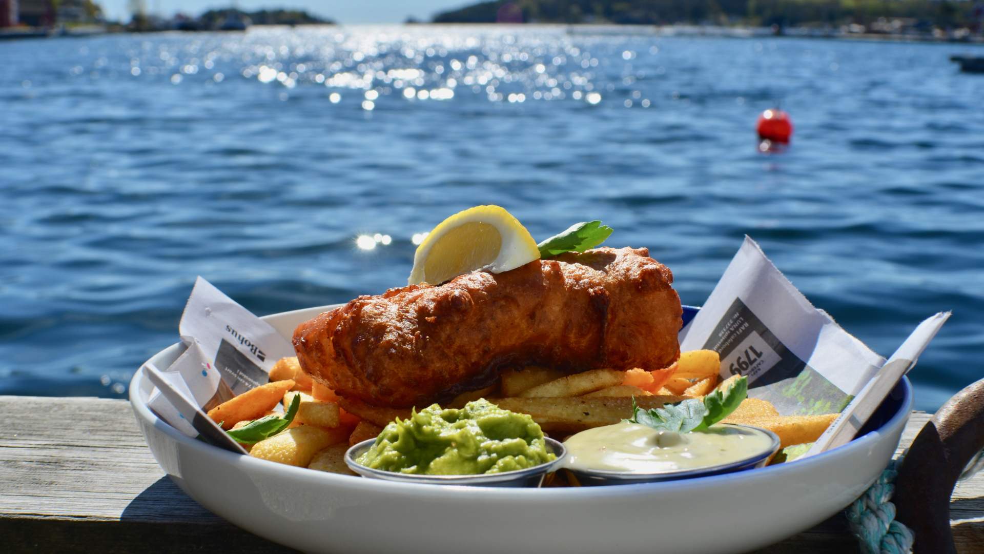 Hos Oss restaurant på bryggekanten