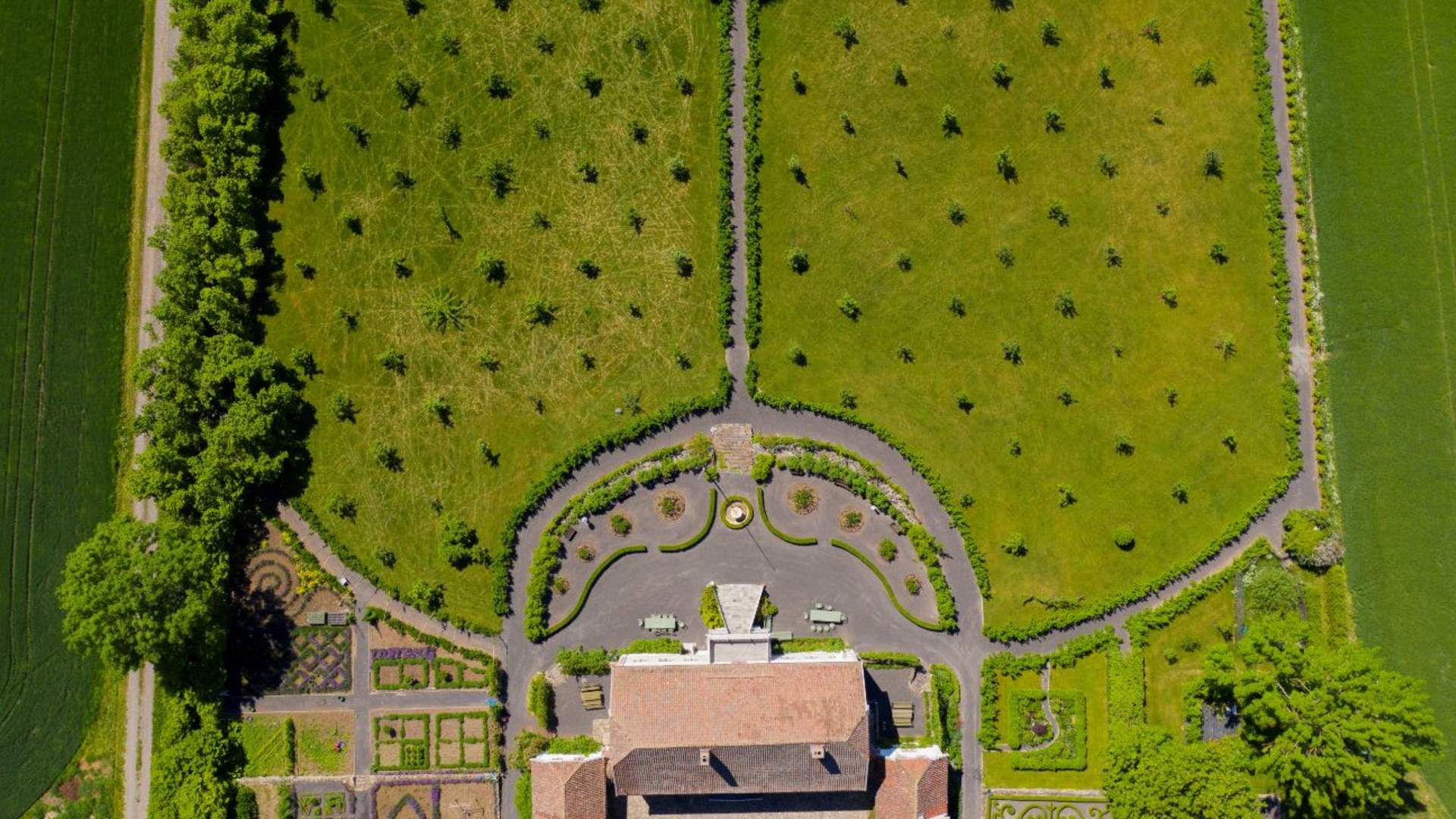 Hovelsrud_Dronebilde_Hage