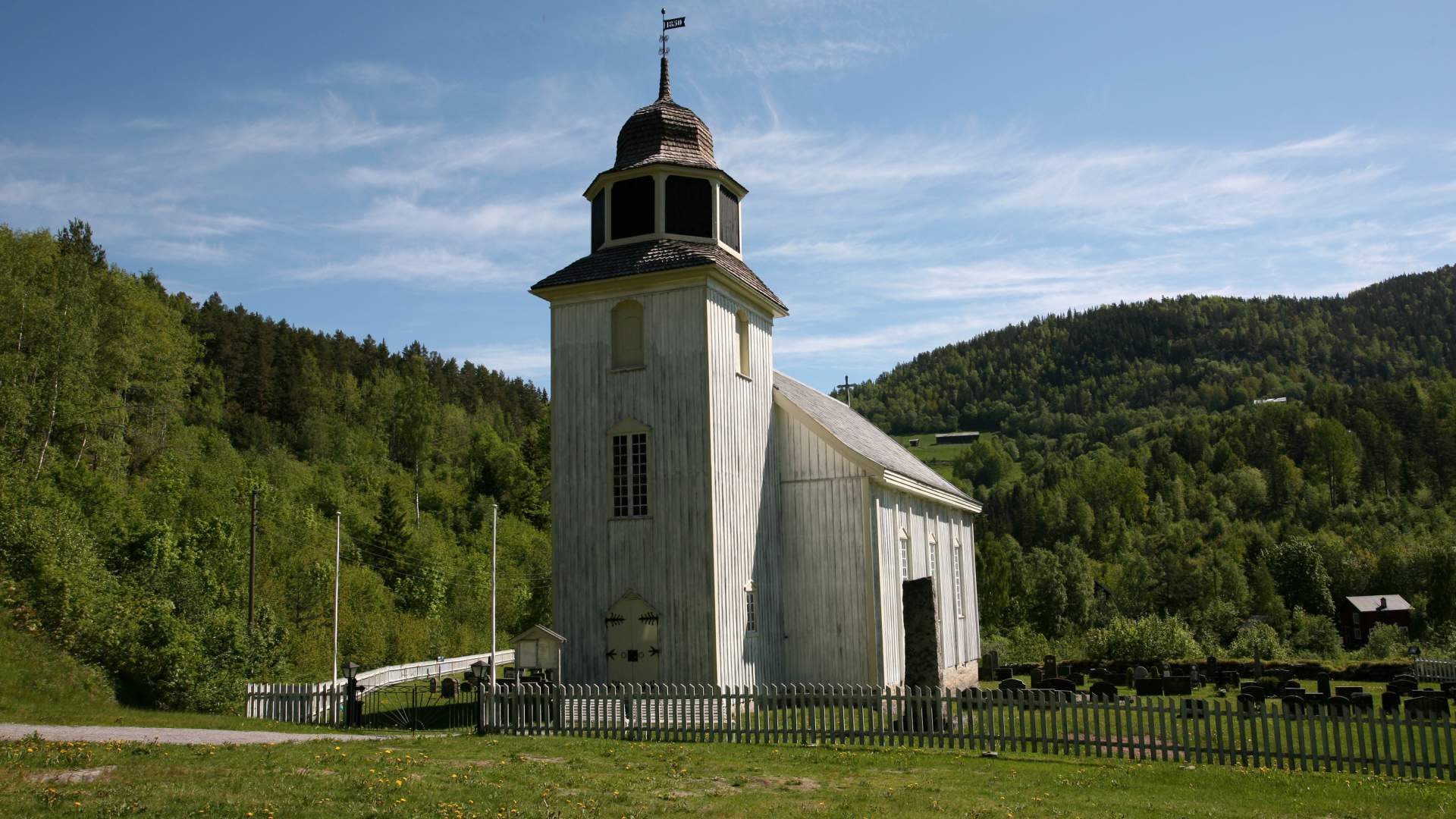 Hovin_kirke_Tinn_TRS_070603_036