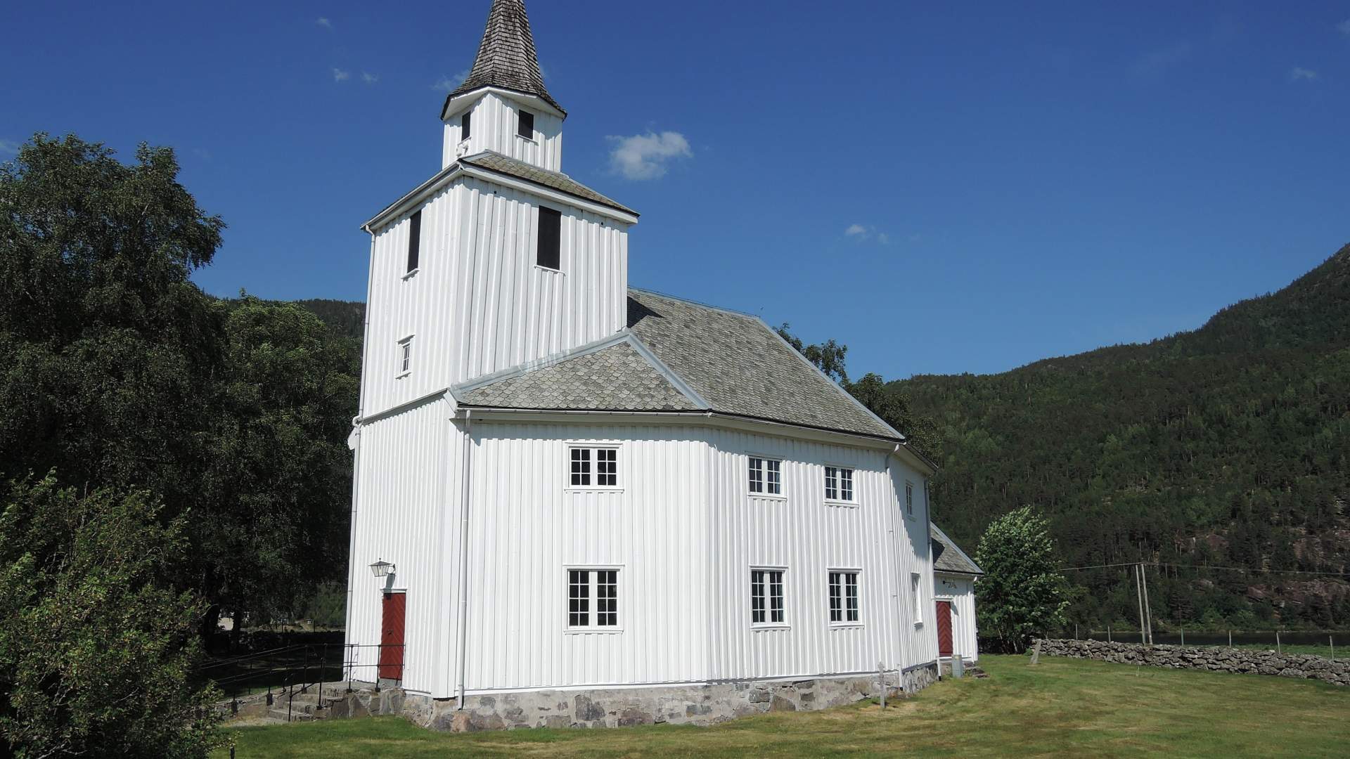 Hylestad kyrkje