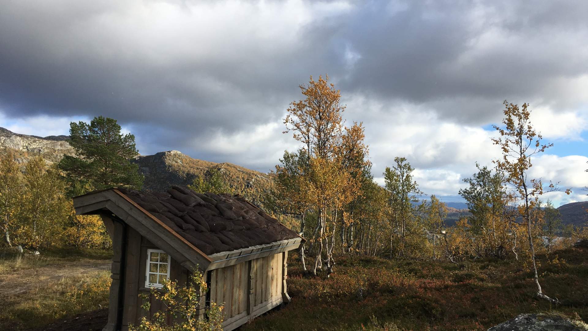 Gapahuk Otrosåsen, 858 moh.