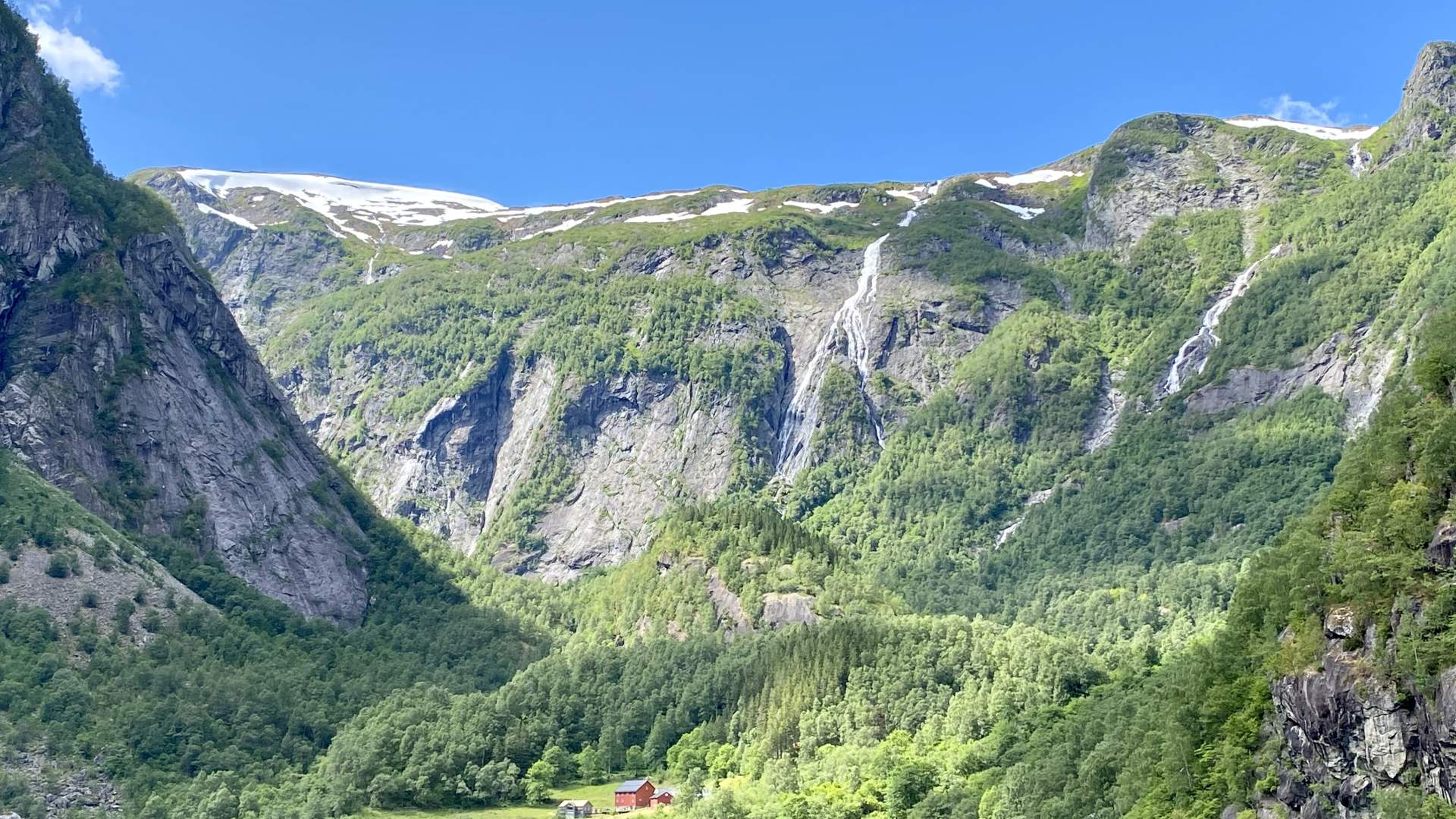 Finnabotnen Fjord Lodge