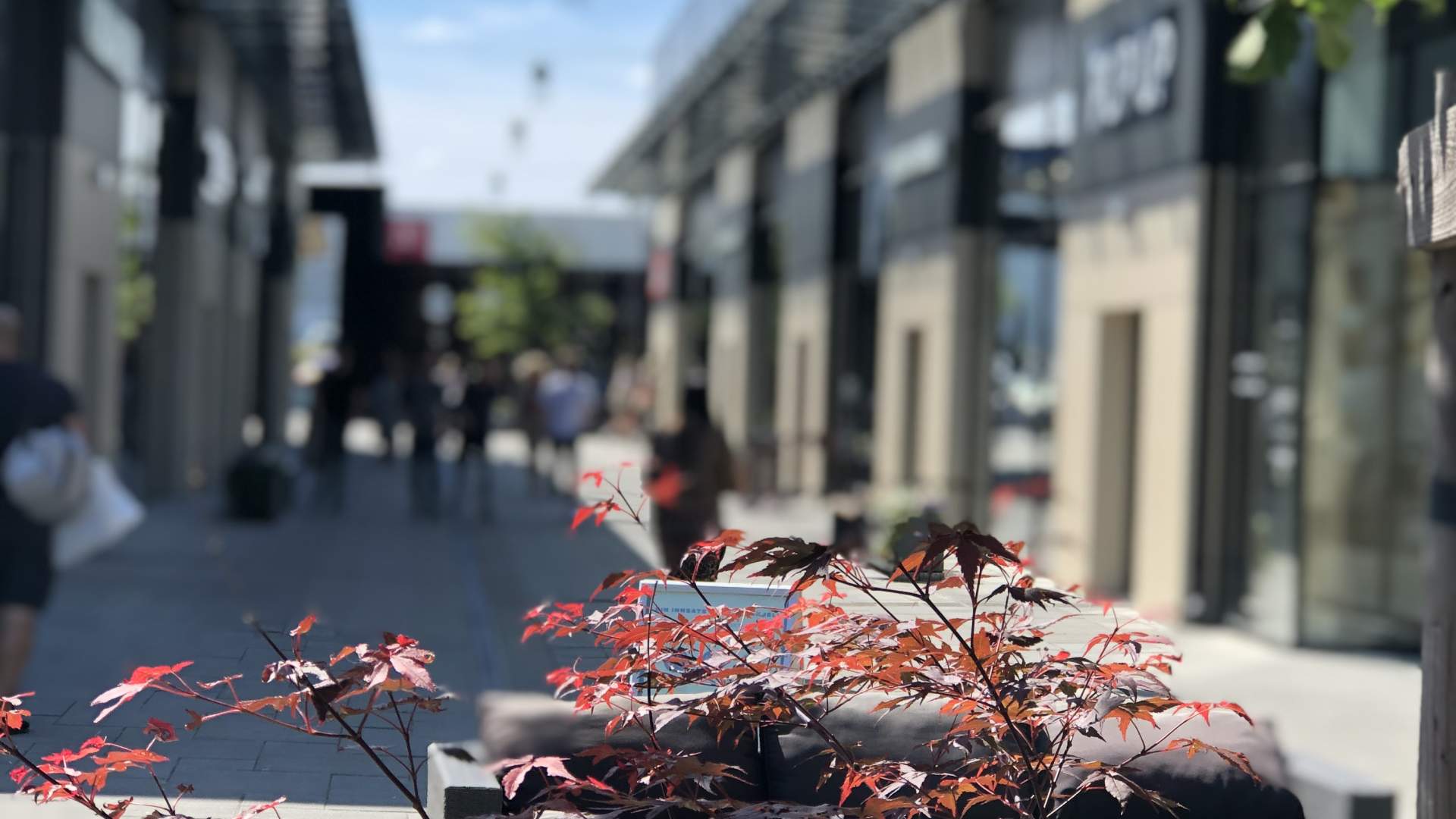Oslo Fashion Outlet Vestby - handlegate stående bilde