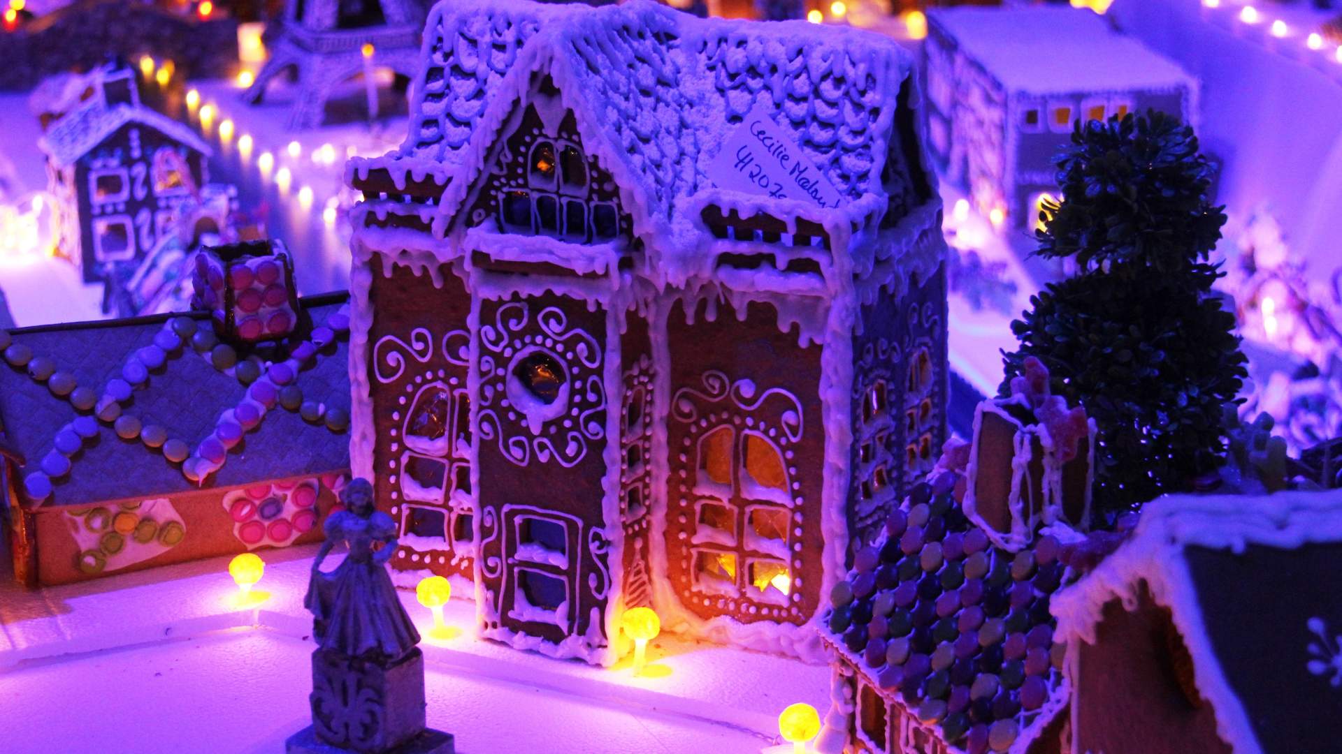 Gingerbread City (Pepperkakebyen)