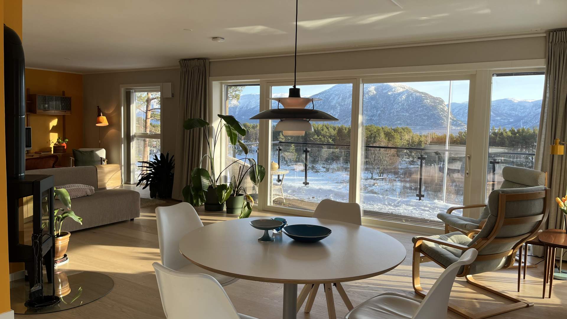 Bosdalhuset - Lavik Fjord Hotel & Apartments
