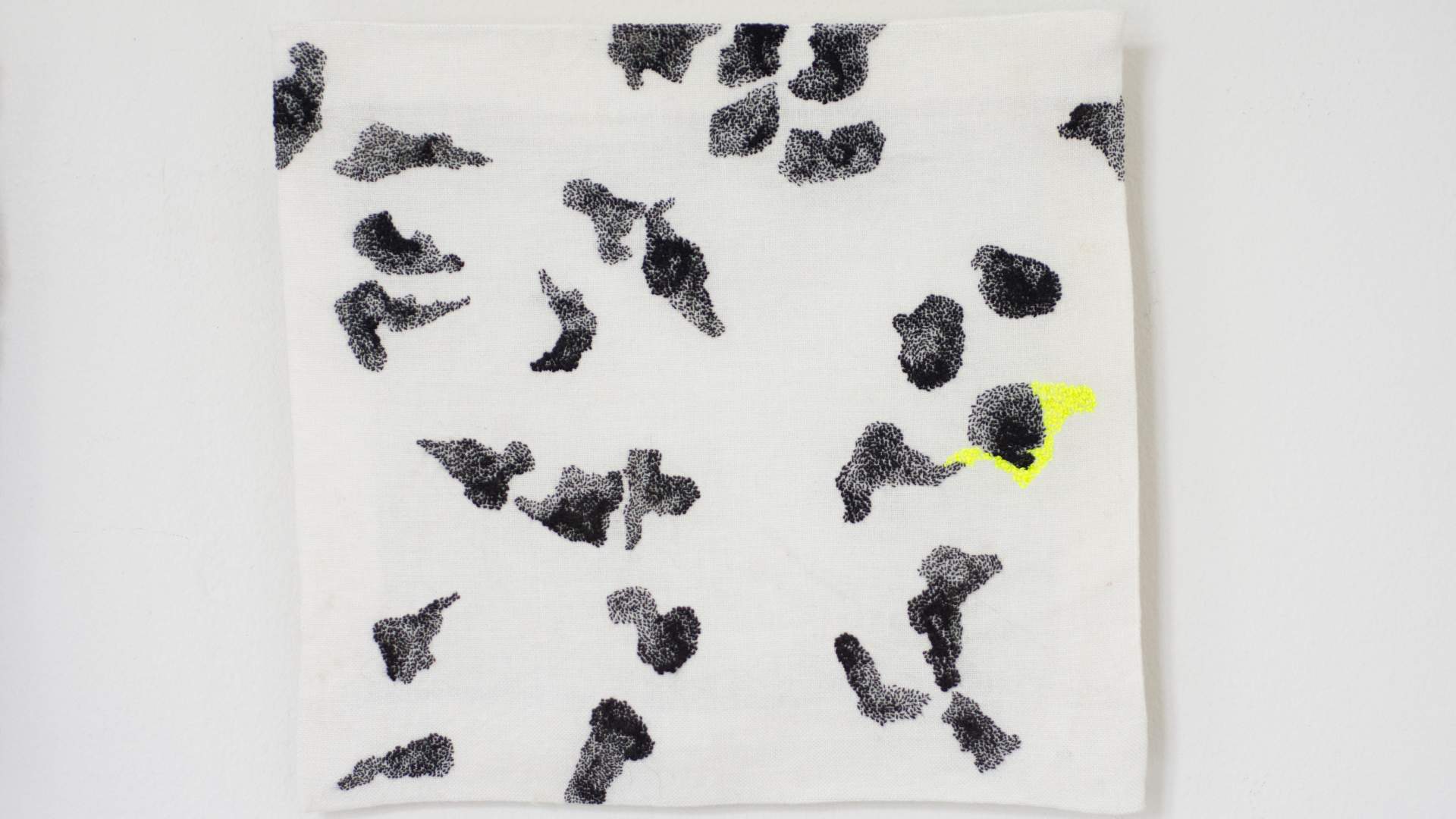 JULEUTSTILLING, TØYsentralen, Tolga