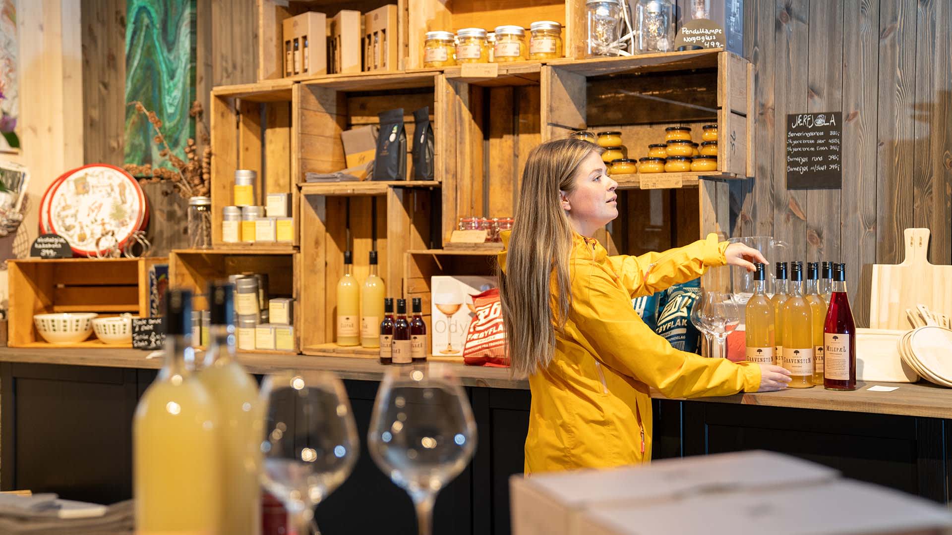 Inside the shop at Inderøy Mosteri-Fredrik Ahlsen - Maverix