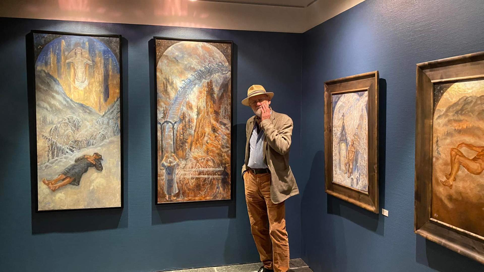 Karl Erik Harr med Draumkvedet utstilling på Grimdalen