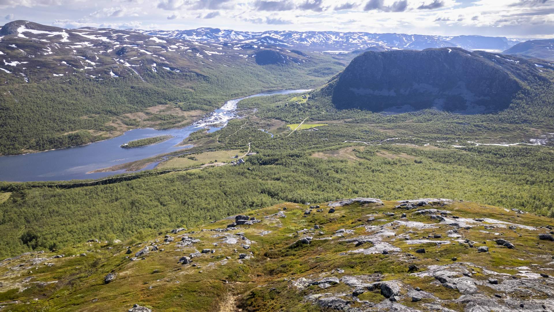 Kledning_NORD_Dobbelfals Rett_Telemark_Mogen_UAV_Natur_0009-min