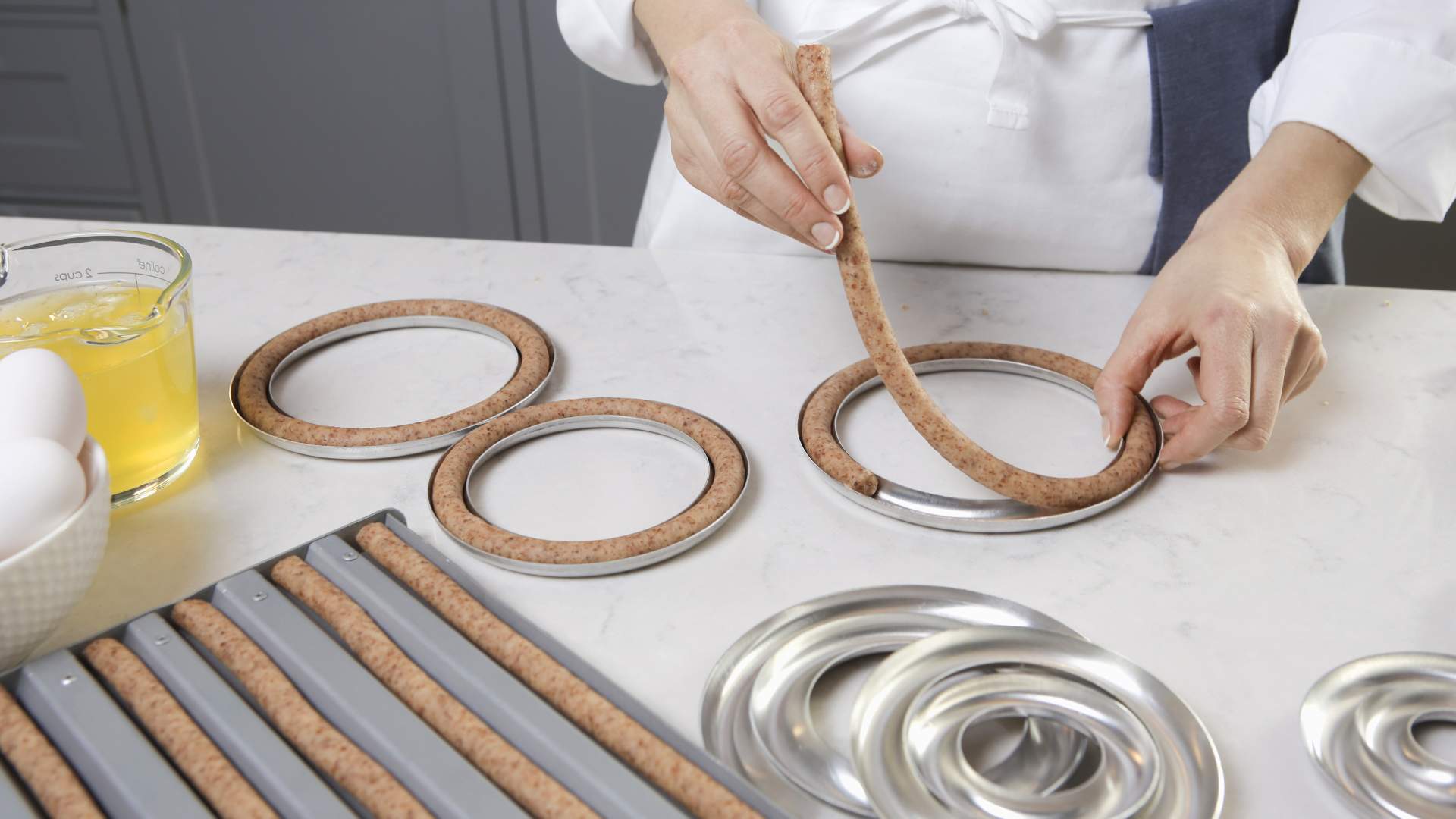 Kransekakebaking_Grini hjemmebakeri_foto Trygve Indrelid