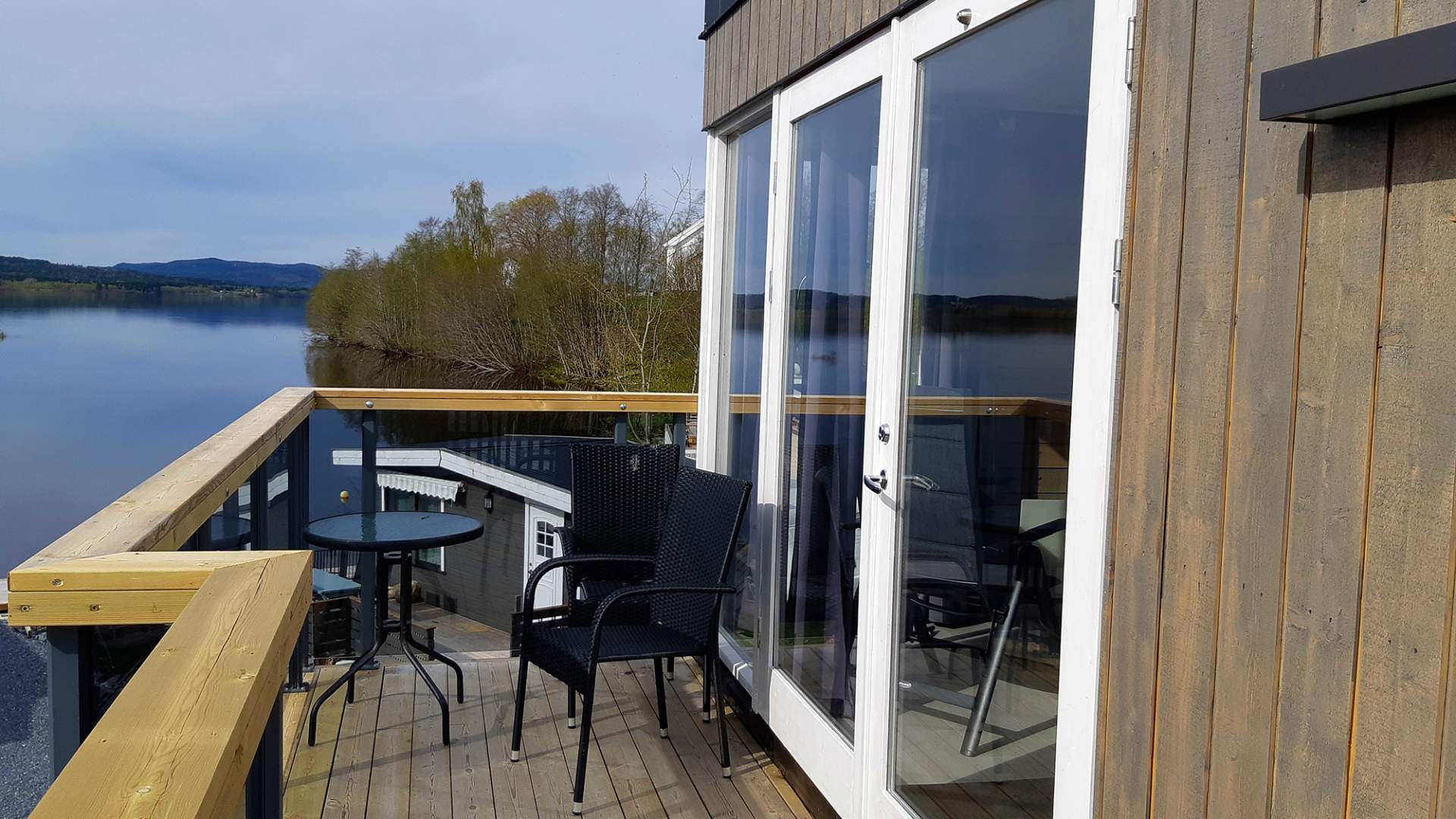 Tretopphytte Almatopp - Kvam motell & camping