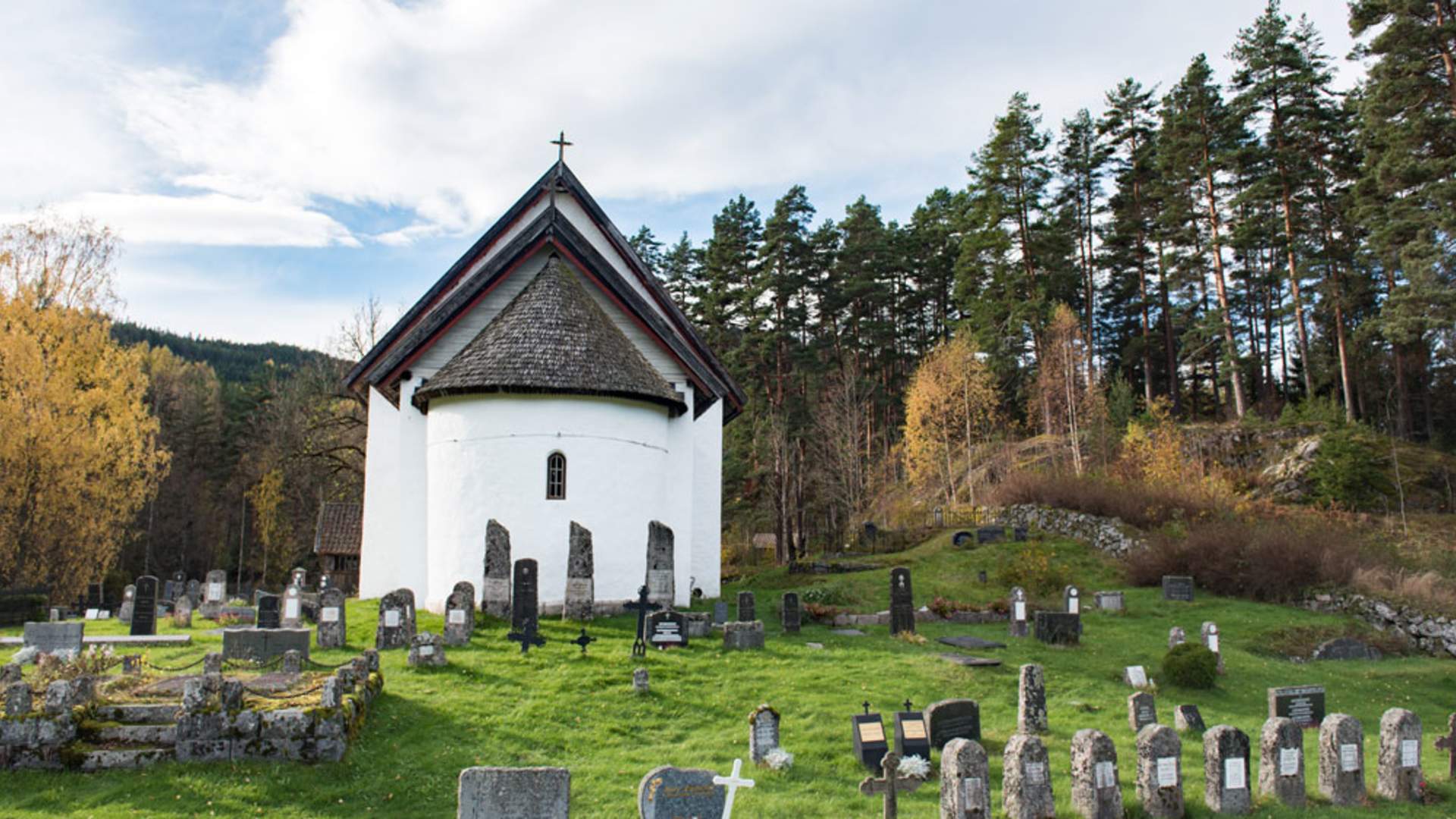 Kviteseid gamle steinkyrkje