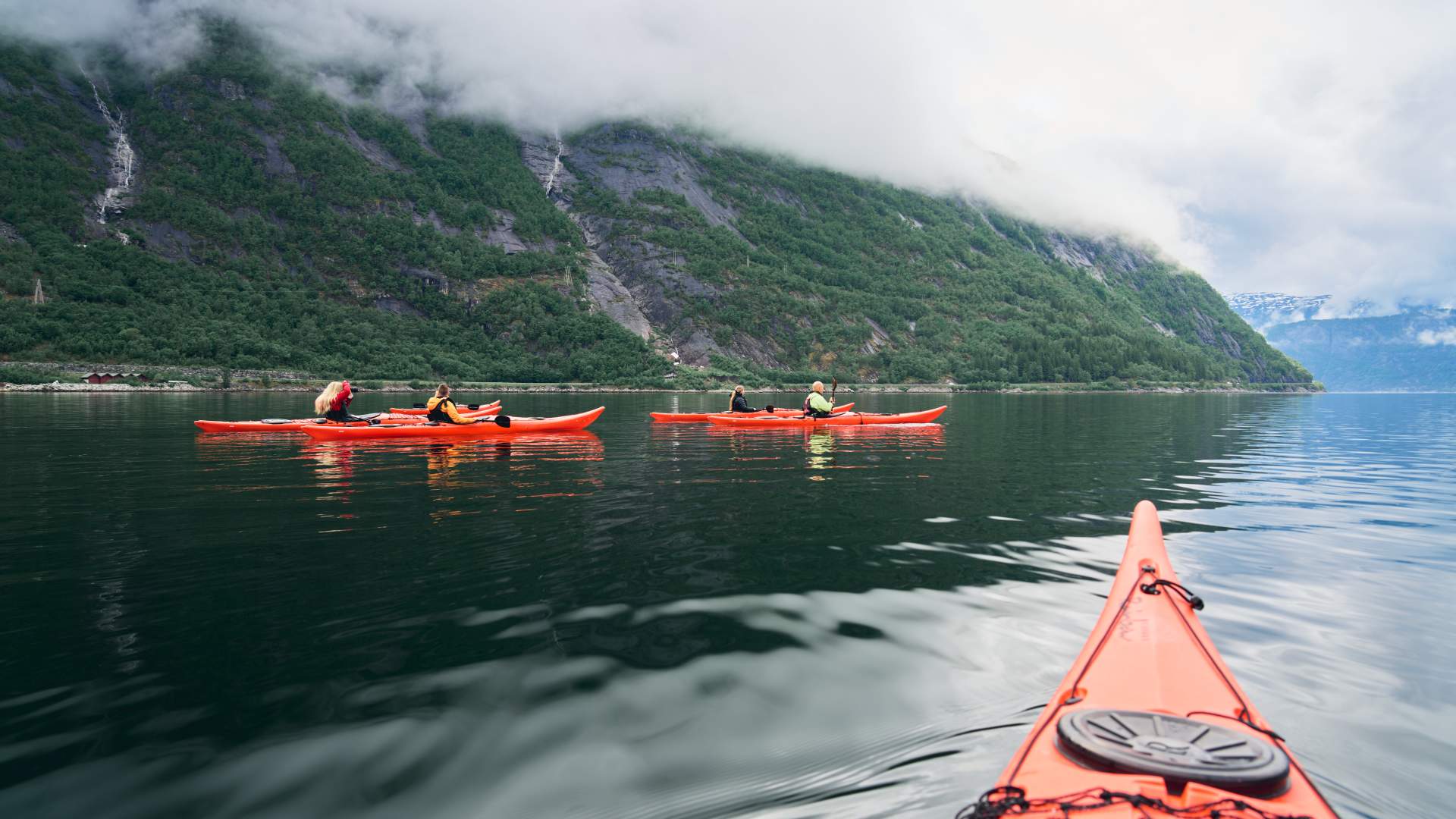 Landscape Eidfjord Kayak TOR08403