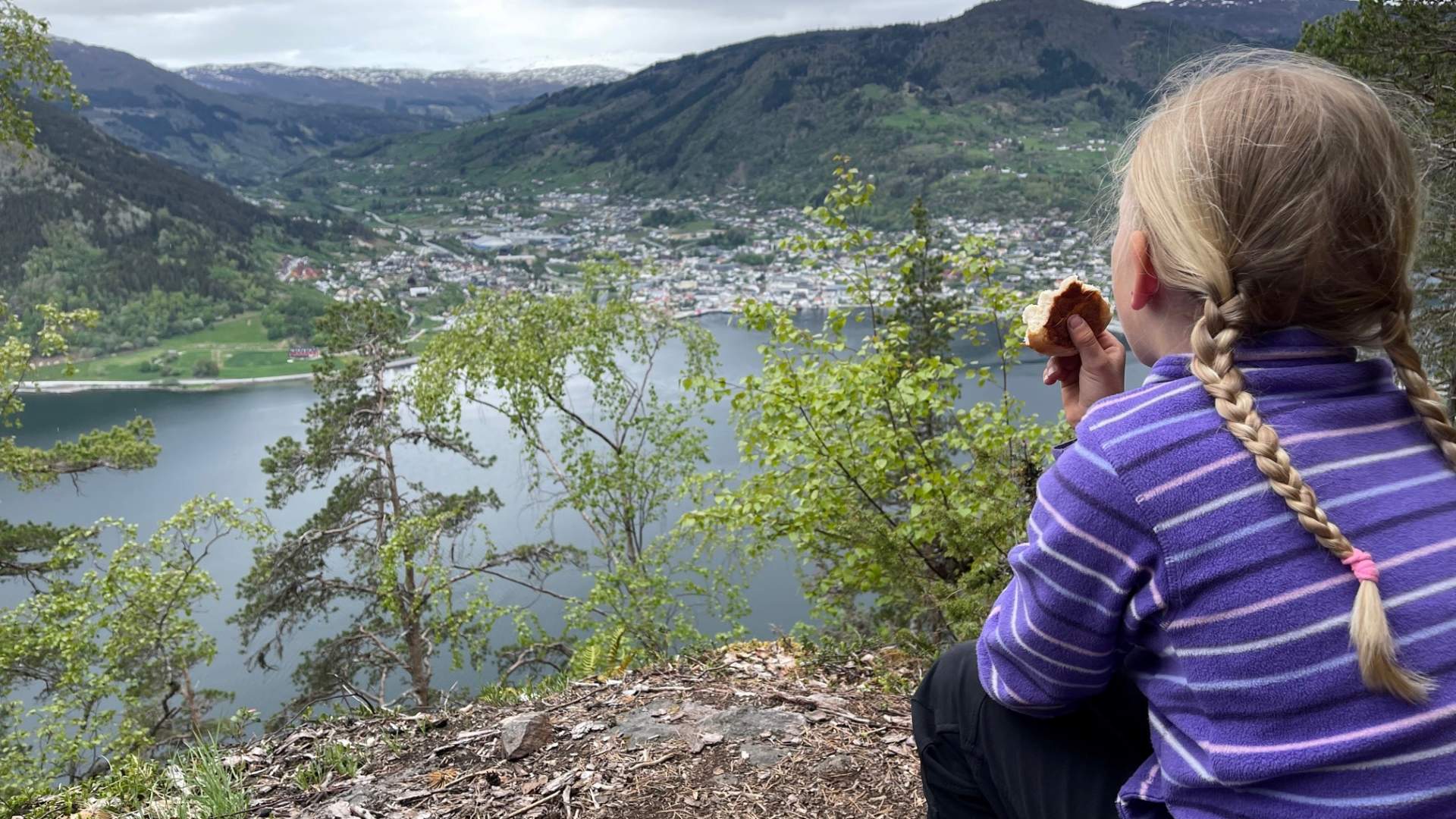 Tur til Hesteggi, Sogndal