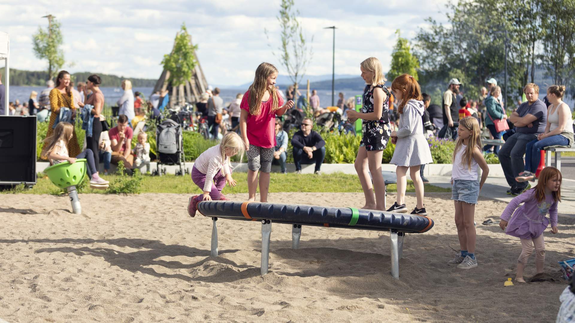 Mjøsparken_lekeplassen