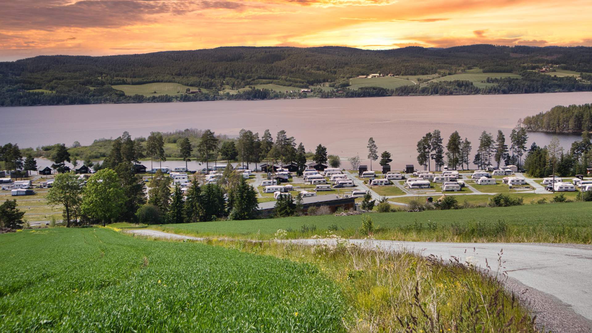 Solnedgang over Odin Camping