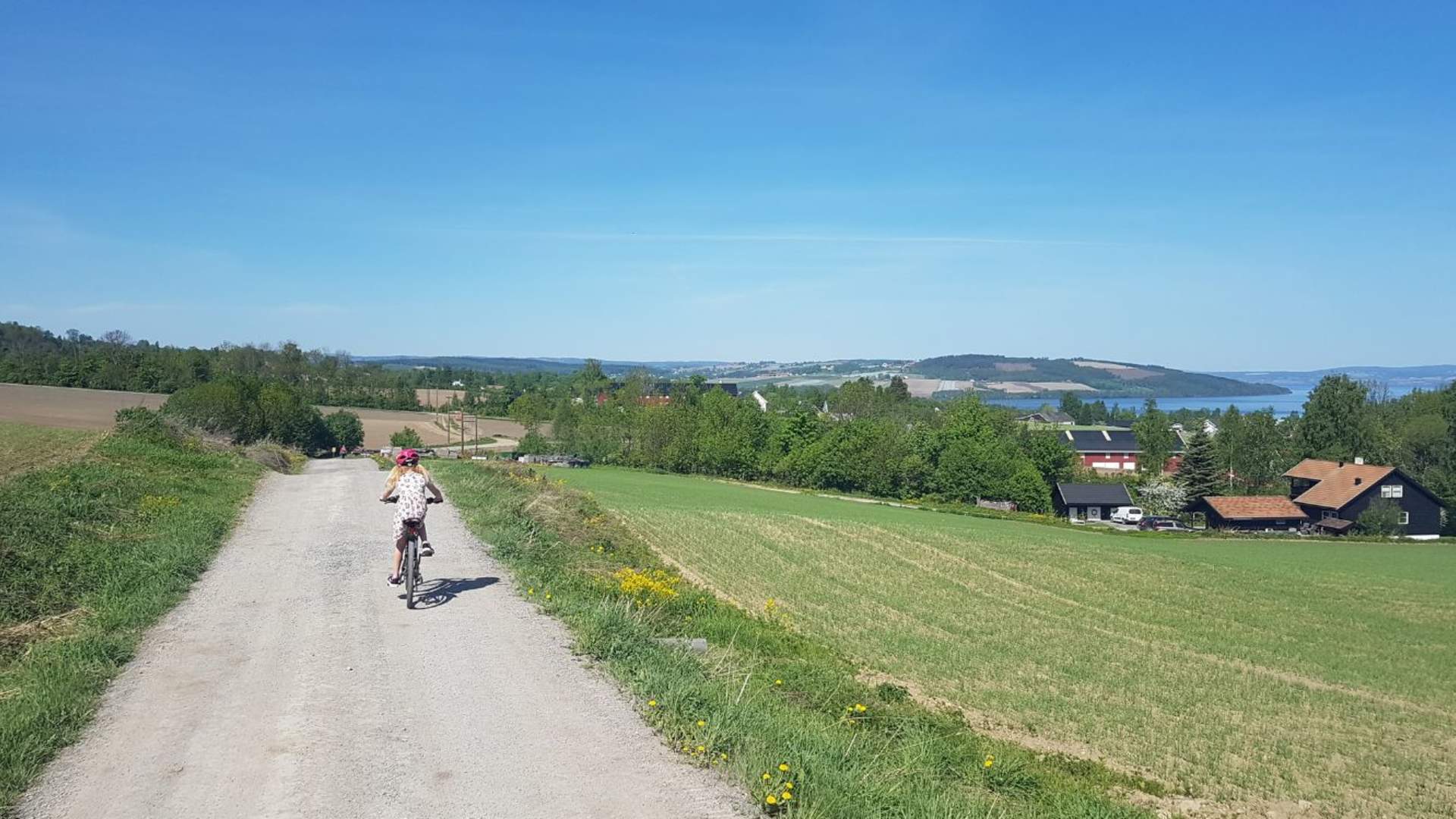 Sykkeltur nær Evjua Strandpark
