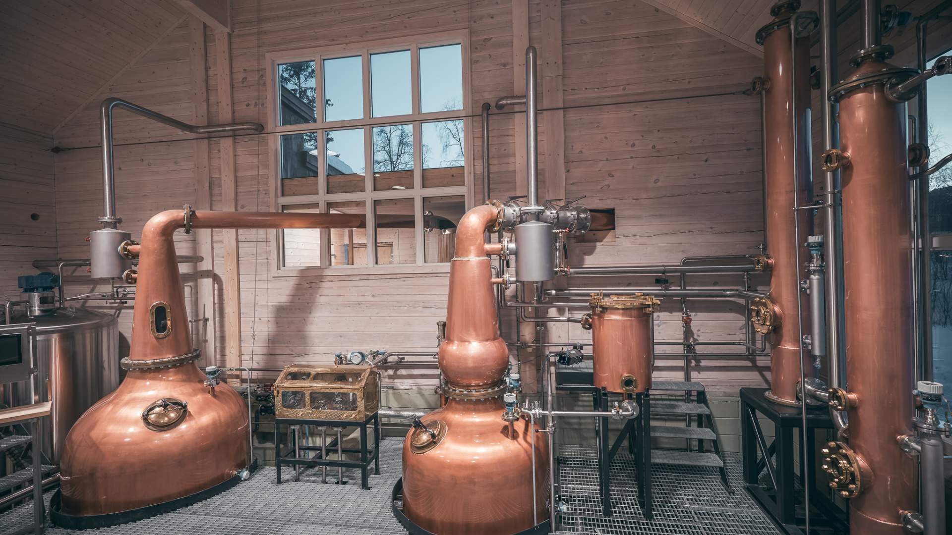 Summer tour at Kringler Distillery