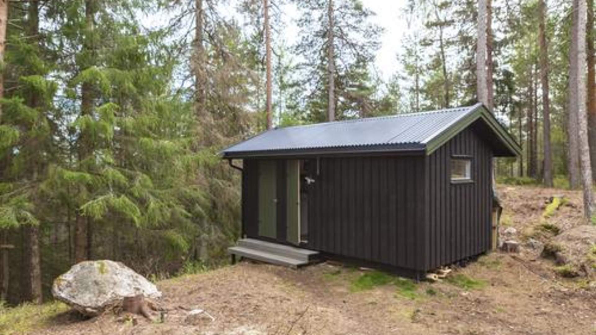 Arnbjørnrudhytta - toalett / uthus