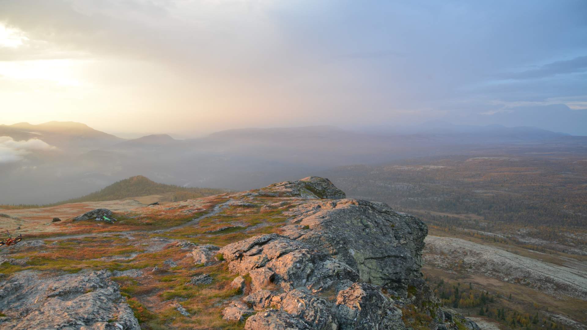 På toppen av Svartfjell Foto Julia Hamre_preview
