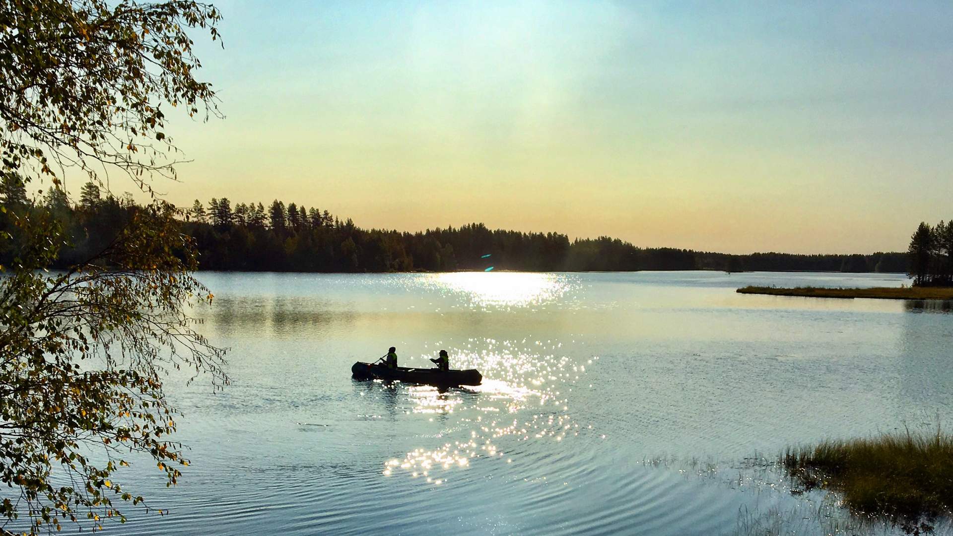 Padling på Kynna i solnedgang