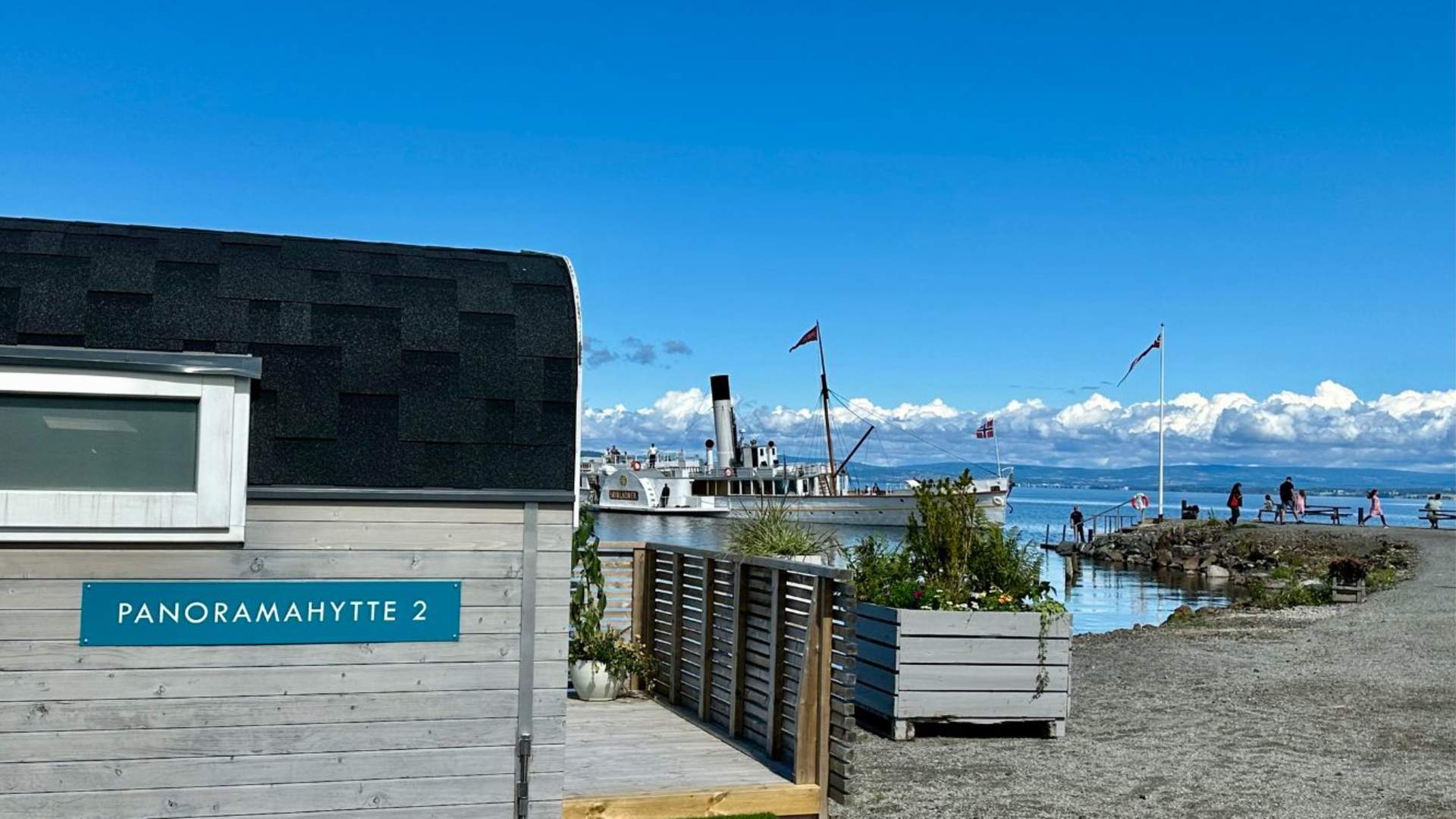 Panoramahytter i Evjua Strandpark, tett på vannkanten