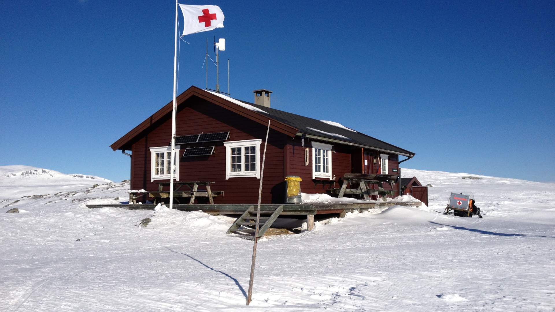 Røde kors, fjell, hytte, vinter, Geilo, snøscooter