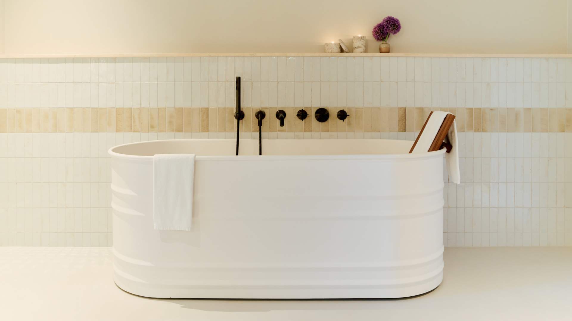 Revier - The Bedrooms Eleven